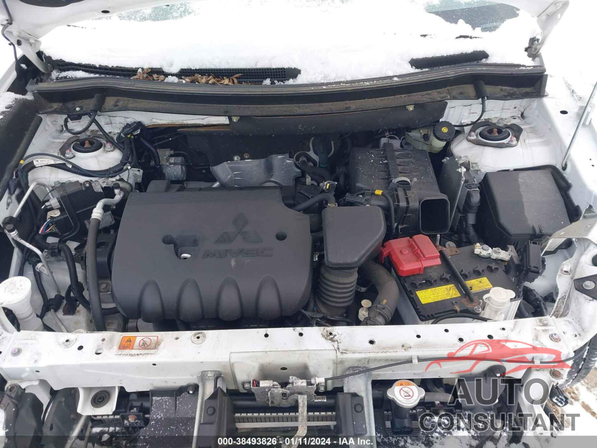 MITSUBISHI OUTLANDER 2019 - JA4AZ3A32KZ052338