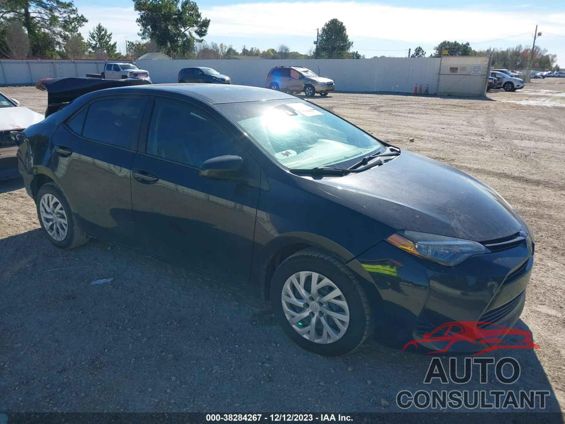 TOYOTA COROLLA 2018 - 5YFBURHE9JP807464