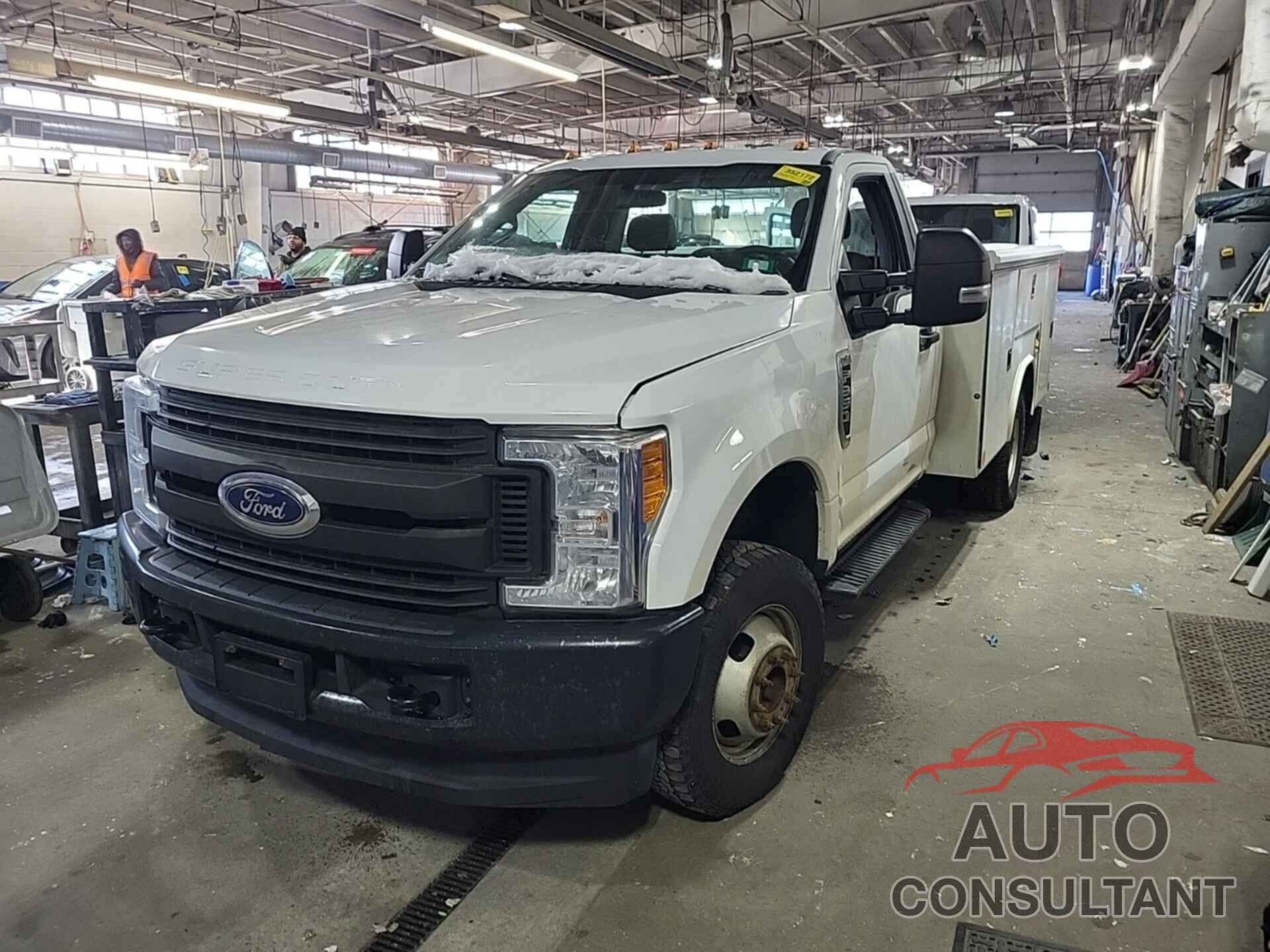 FORD F350 2017 - 1FDRF3H65HEC57973