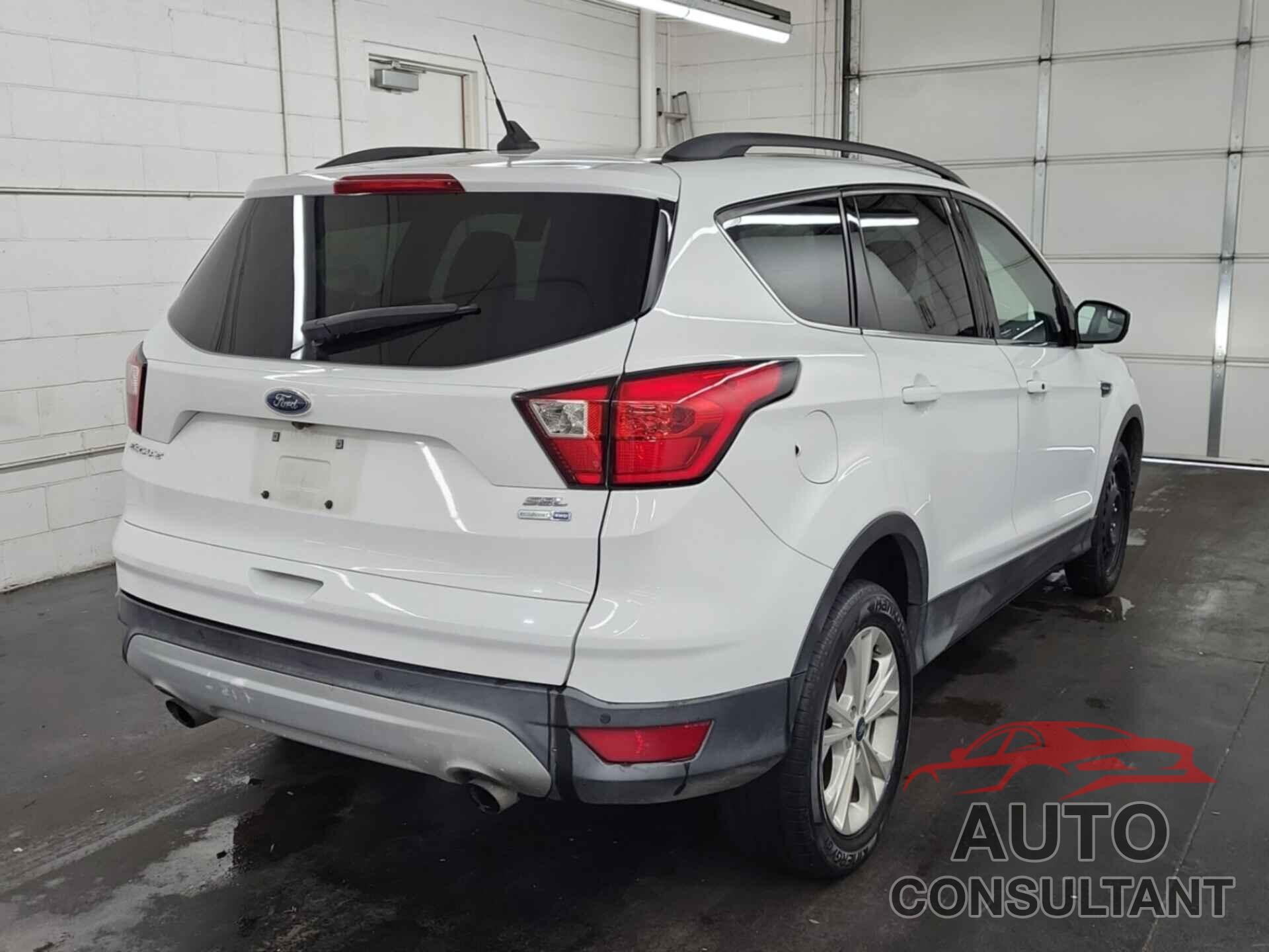 FORD ESCAPE 2019 - 1FMCU9HD0KUA65709