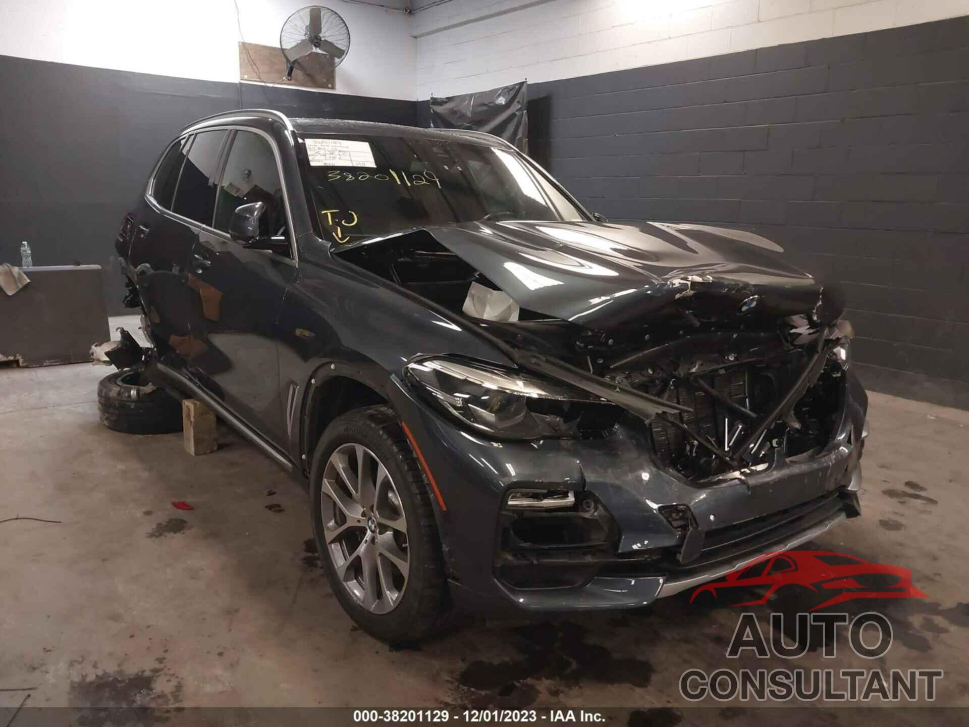 BMW X5 2019 - 5UXCR6C50KLL05012