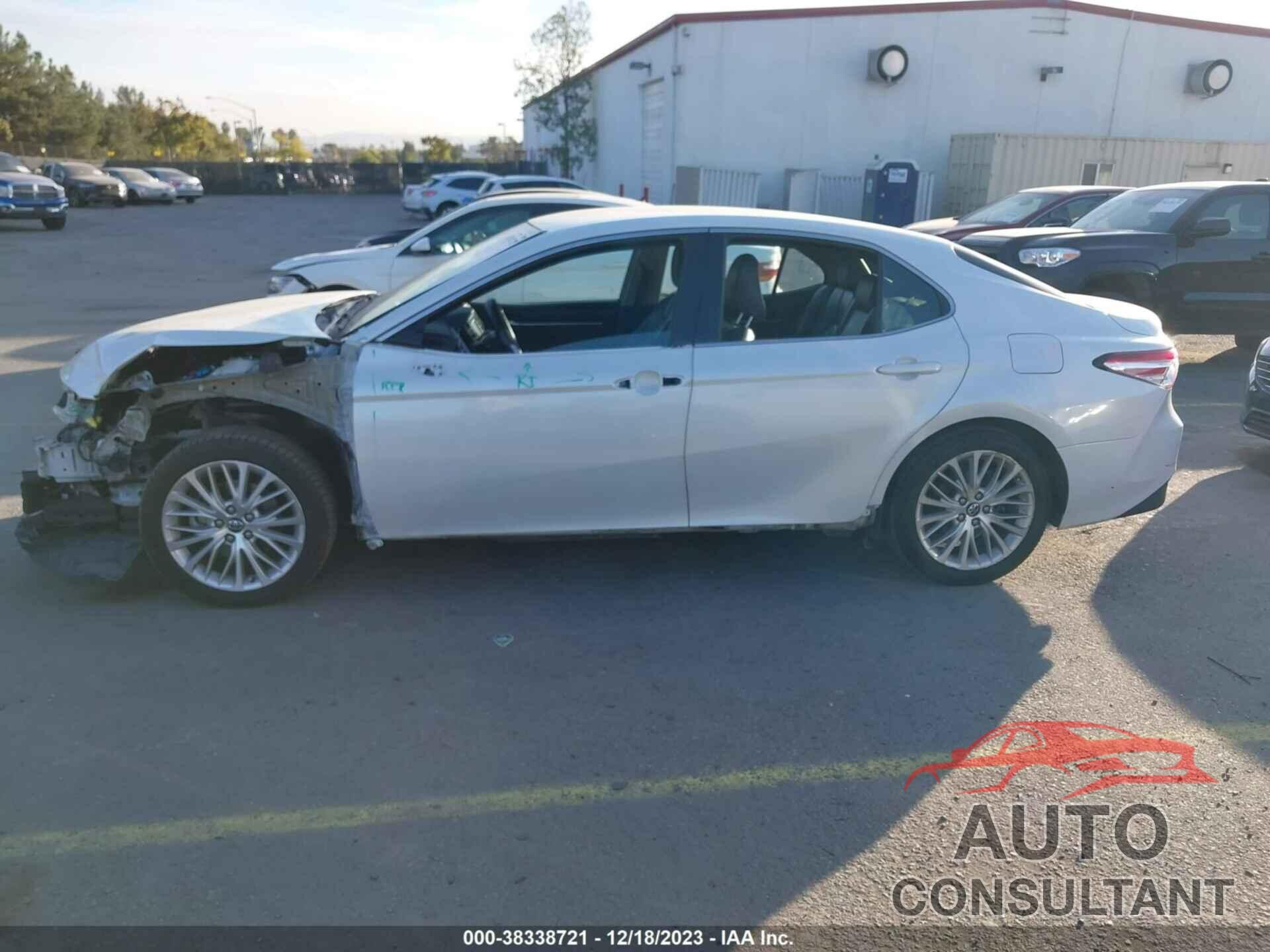 TOYOTA CAMRY HYBRID 2018 - 4T1B21HK7JU001165