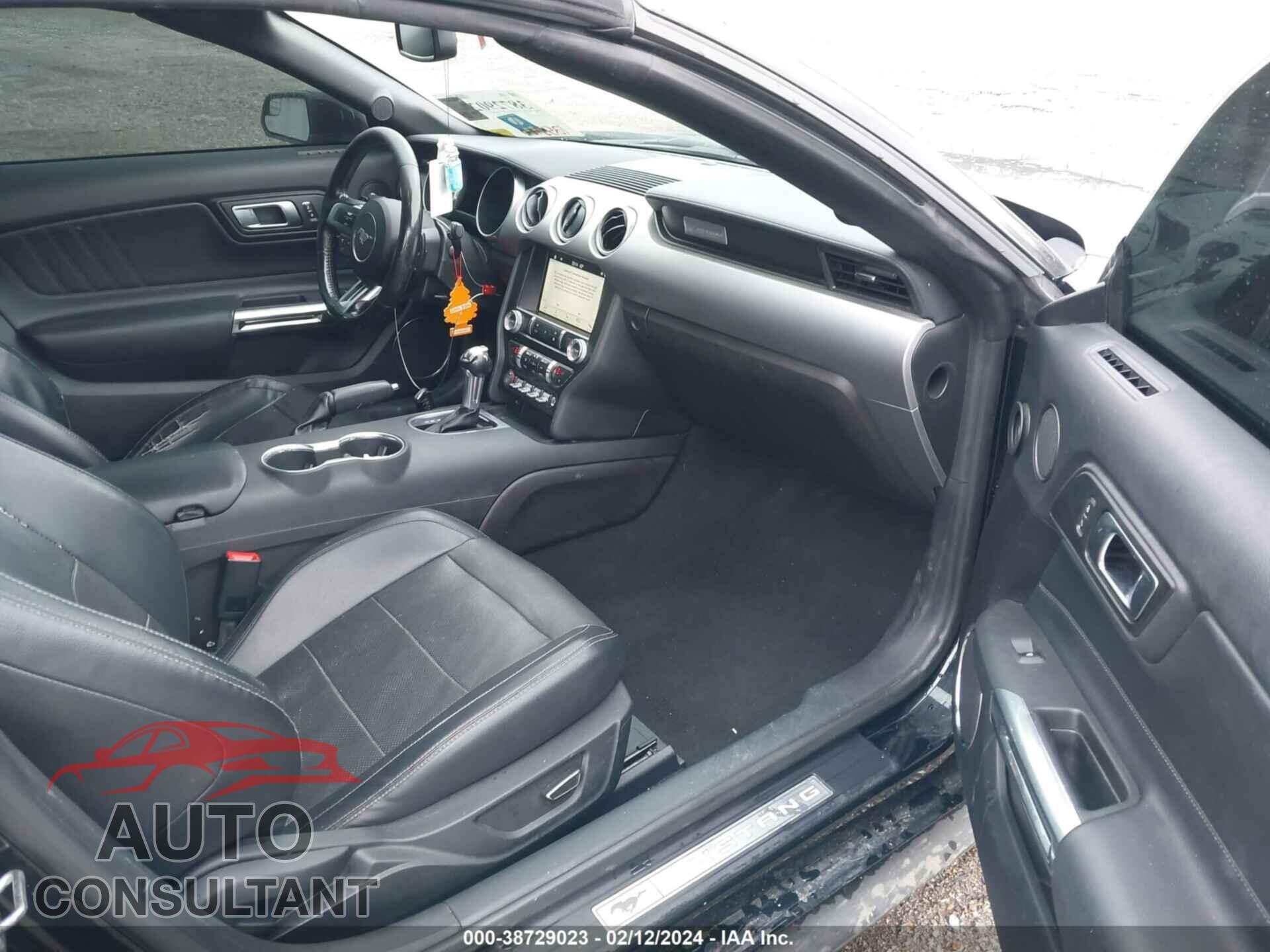 FORD MUSTANG 2019 - 1FATP8UH8K5161585