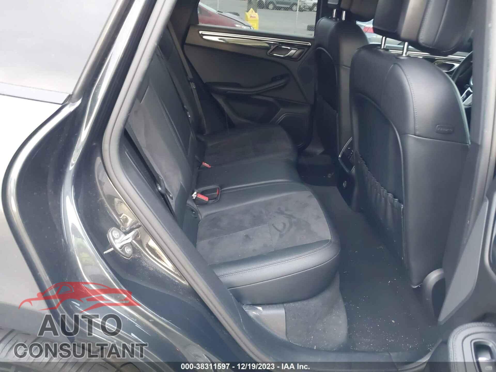 PORSCHE MACAN 2018 - WP1AA2A57JLB16804