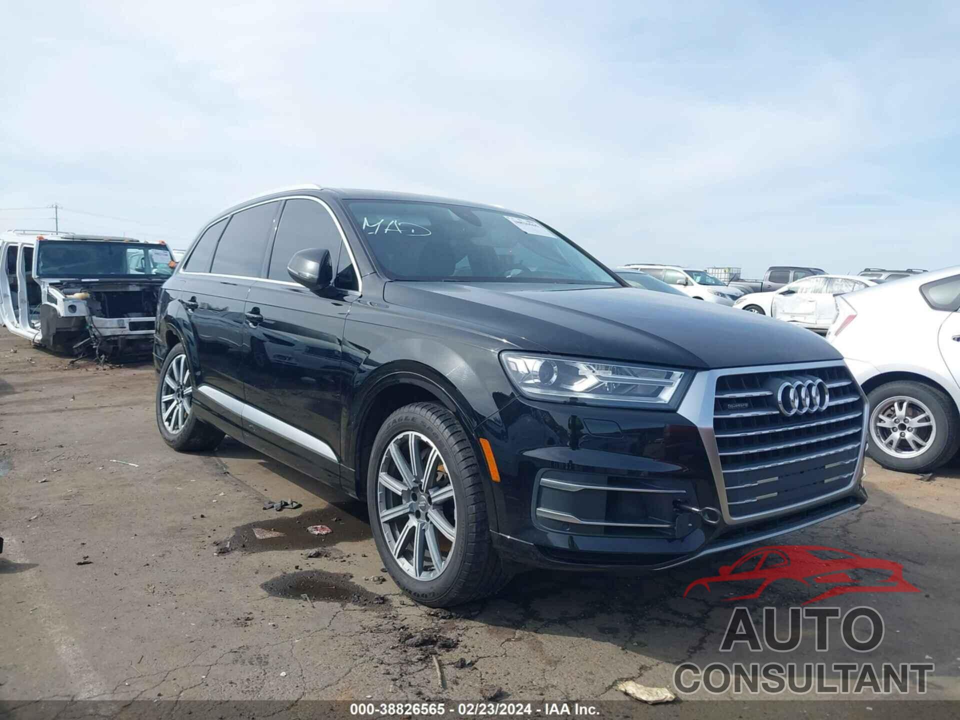 AUDI Q7 2018 - WA1LAAF72JD048642