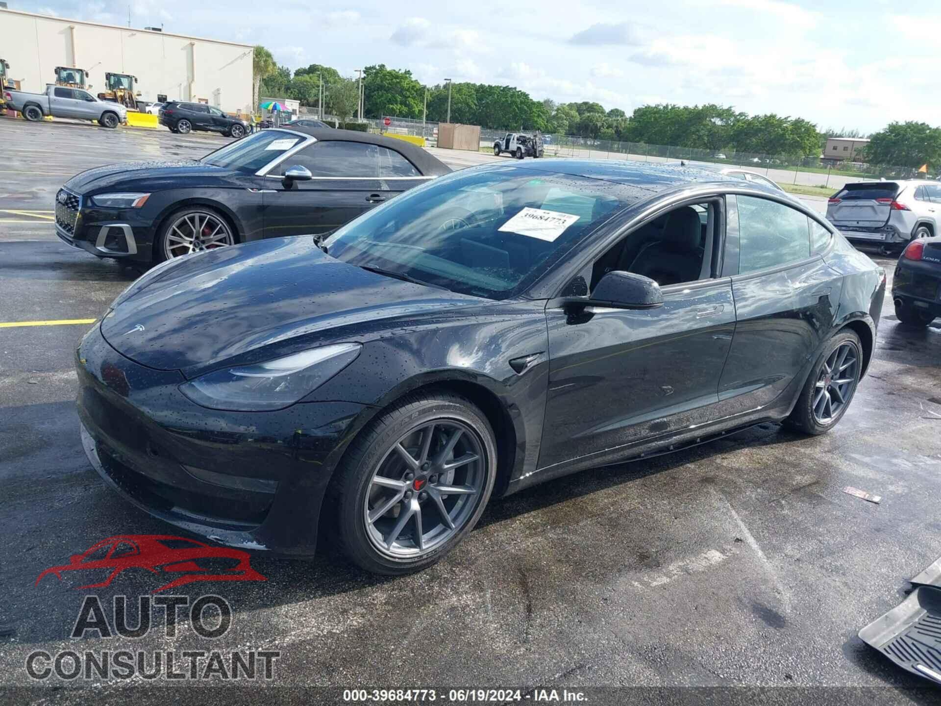 TESLA MODEL 3 2021 - 5YJ3E1EA7MF098392