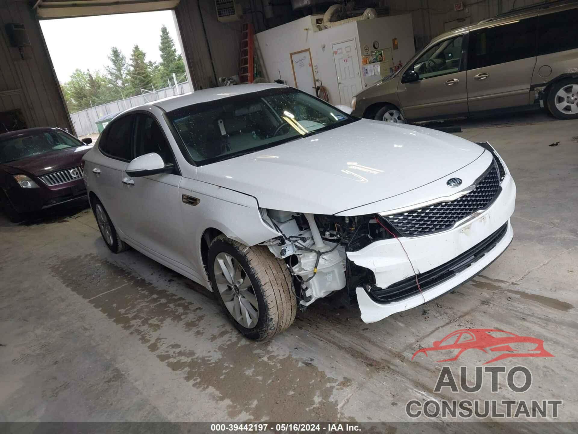 KIA OPTIMA 2018 - 5XXGU4L32JG227061
