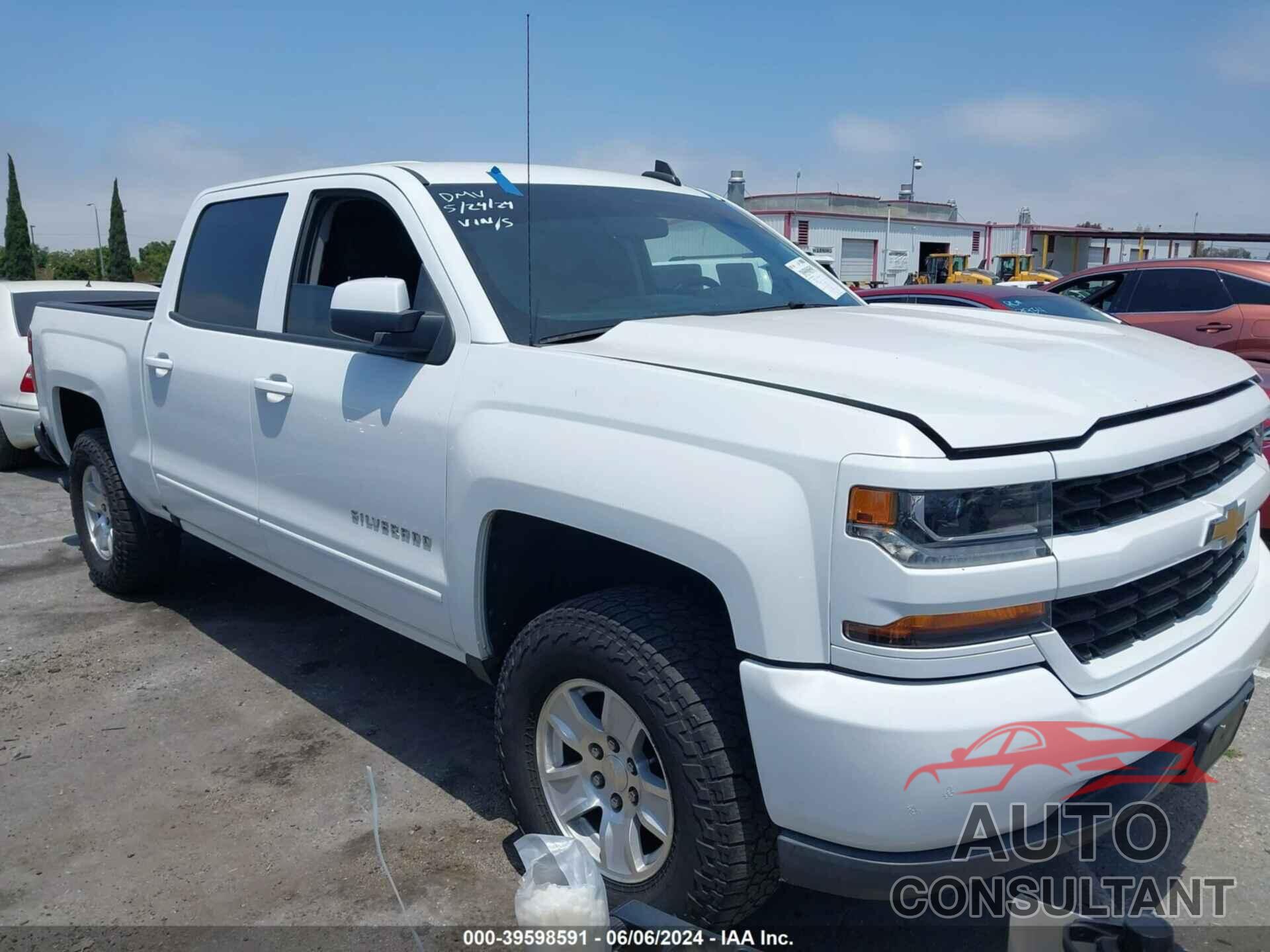 CHEVROLET SILVERADO 1500 2018 - 3GCPCREC7JG424818