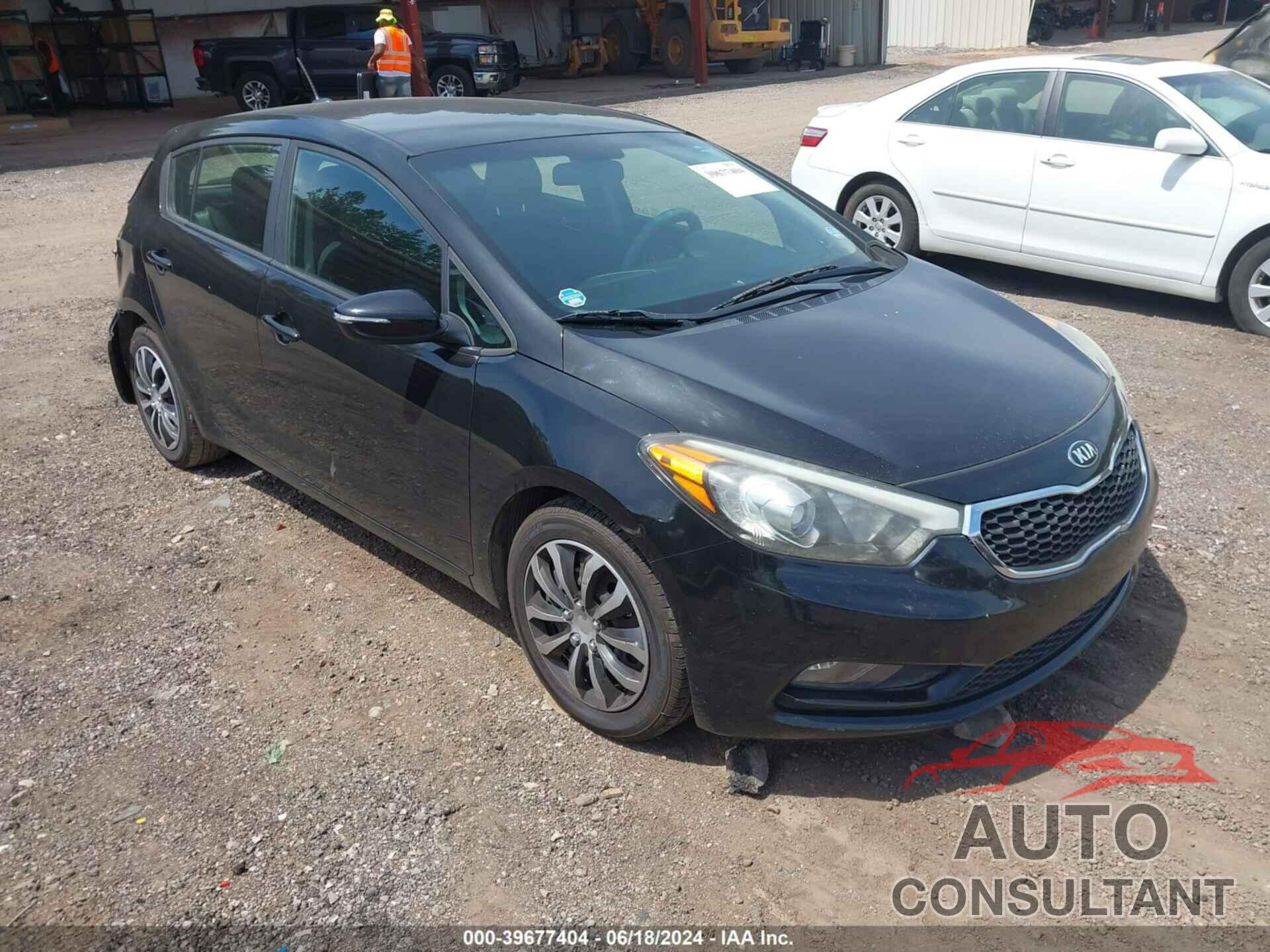 KIA FORTE 2016 - KNAFK5A83G5602990