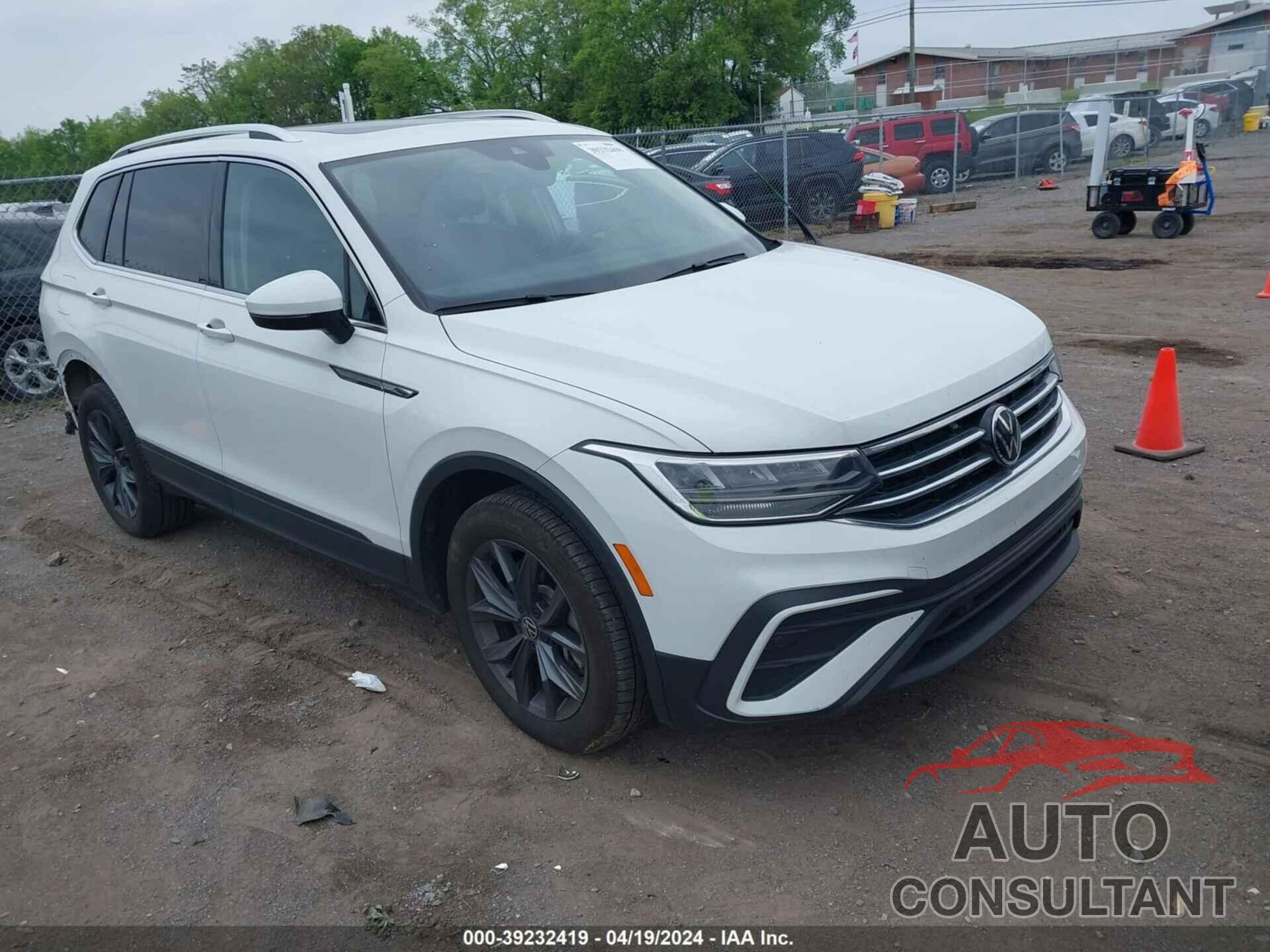 VOLKSWAGEN TIGUAN 2022 - 3VV3B7AXXNM119661