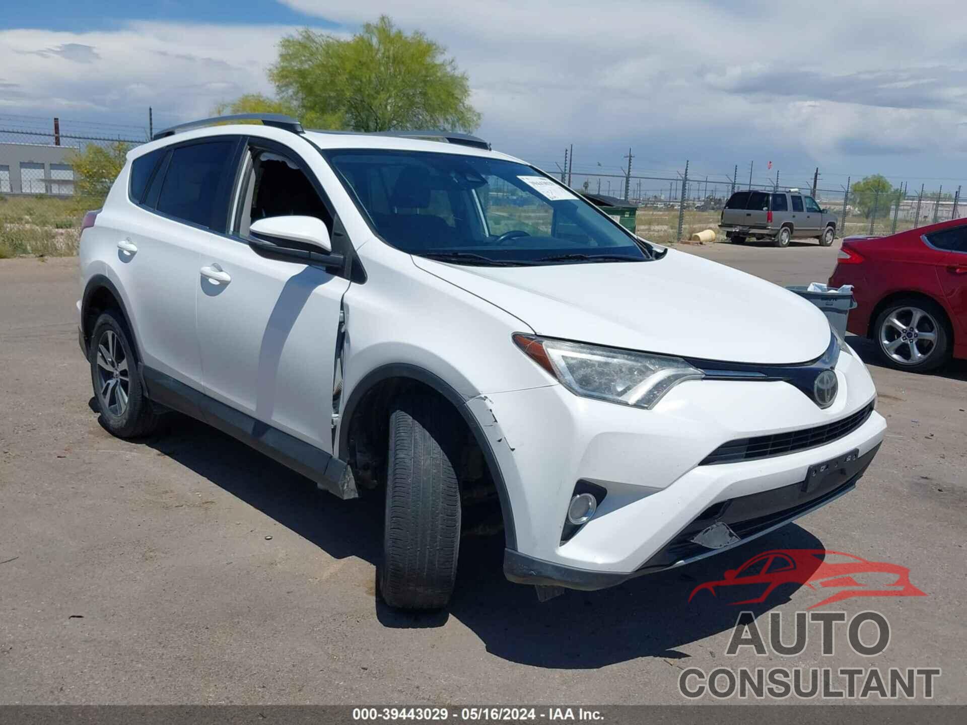 TOYOTA RAV4 2018 - 2T3RFREV6JW791226