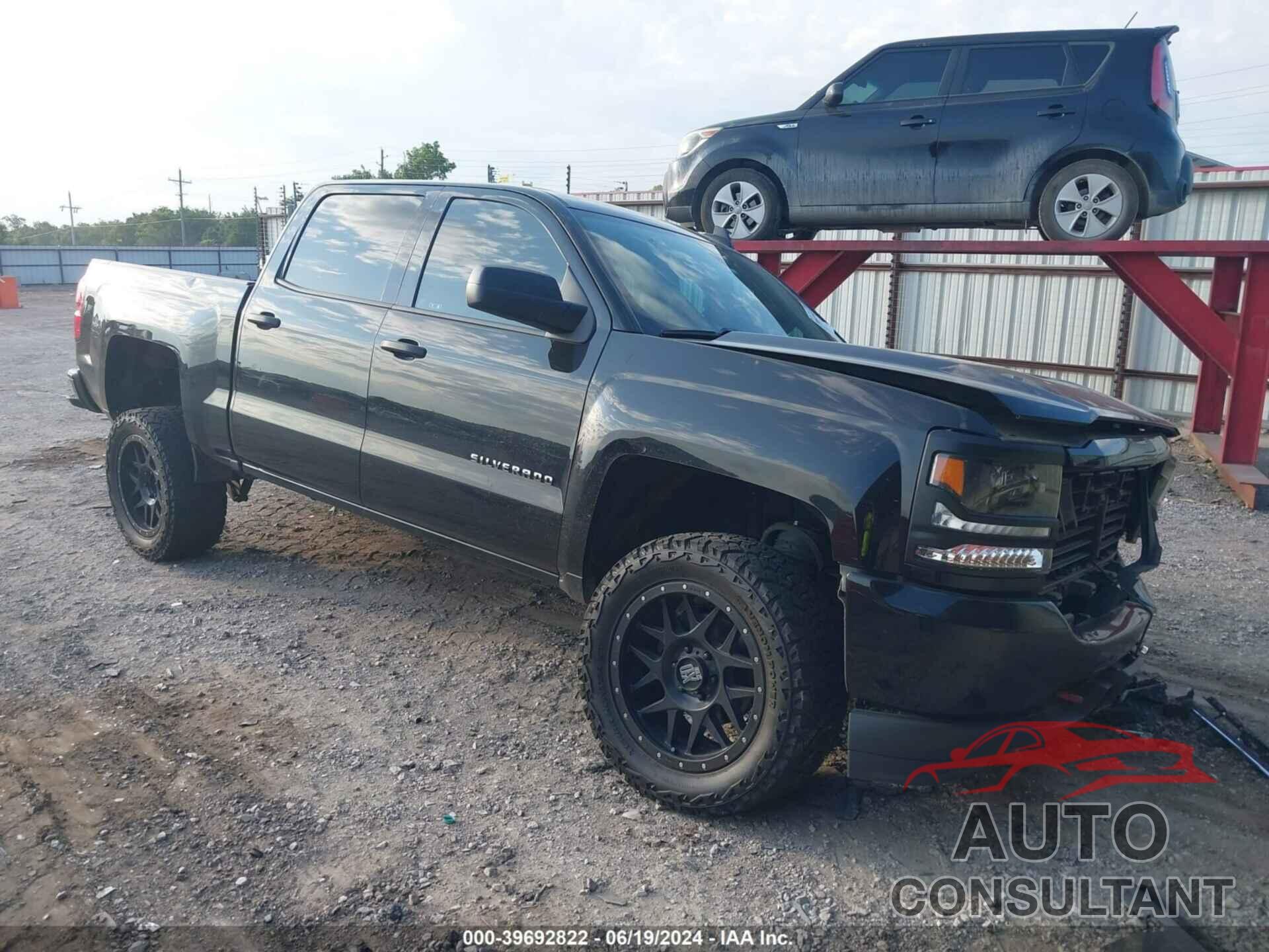 CHEVROLET SILVERADO 1500 2018 - 3GCUKPEC7JG571442