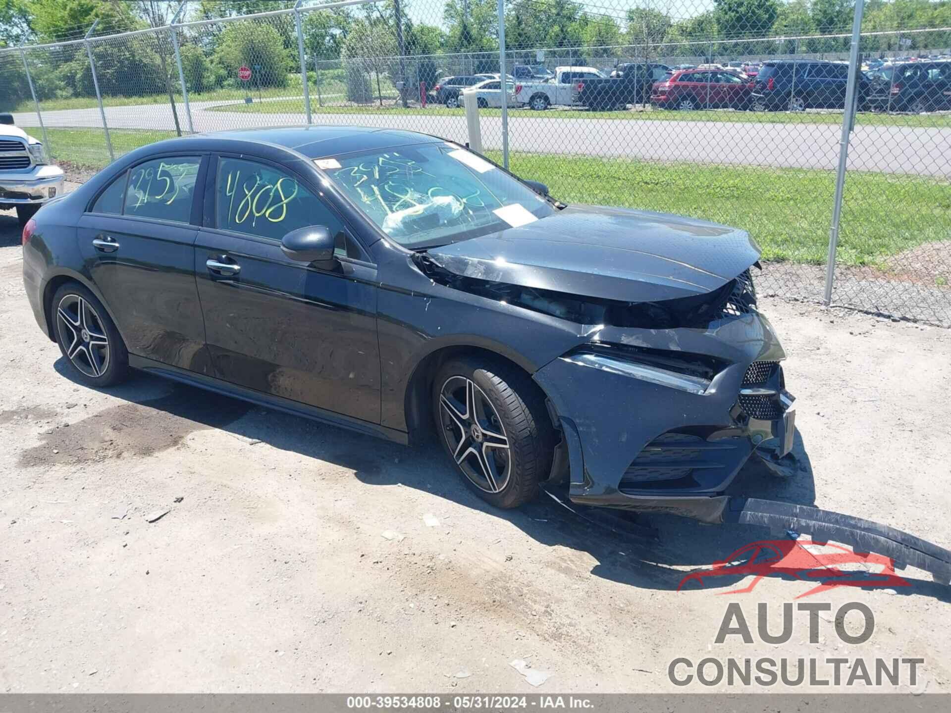 MERCEDES-BENZ A 220 2020 - W1K3G4FB9LJ211694