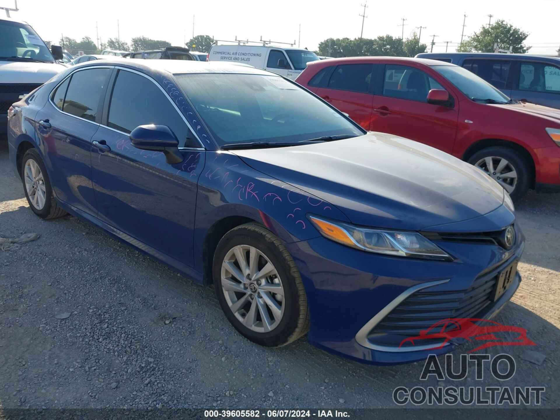 TOYOTA CAMRY 2024 - 4T1C11AK8RU210072