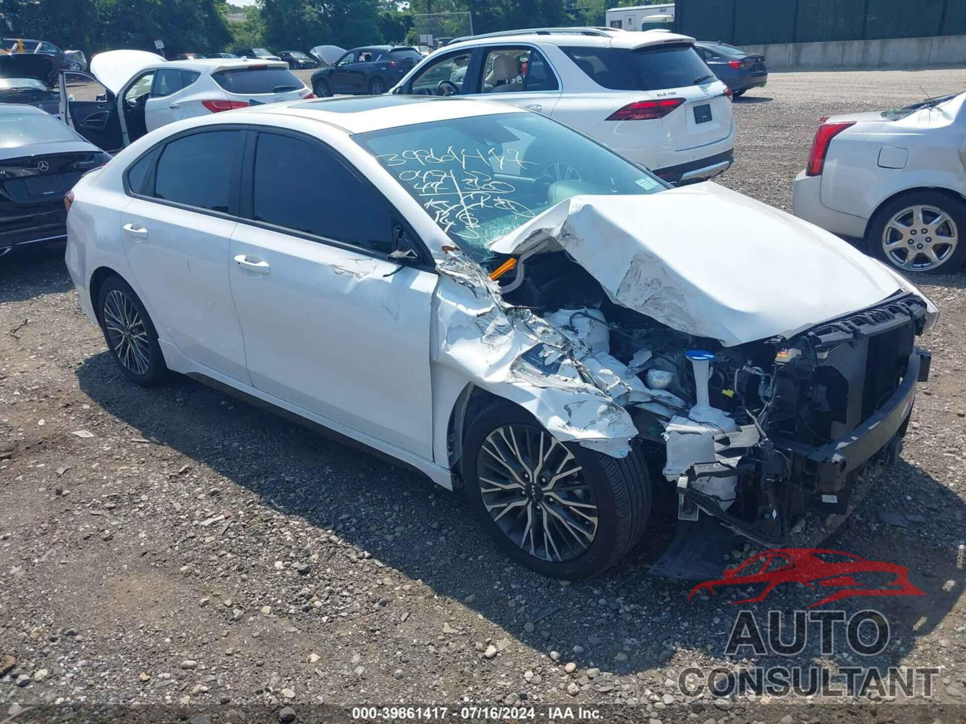 KIA FORTE 2023 - 3KPF54AD9PE604801