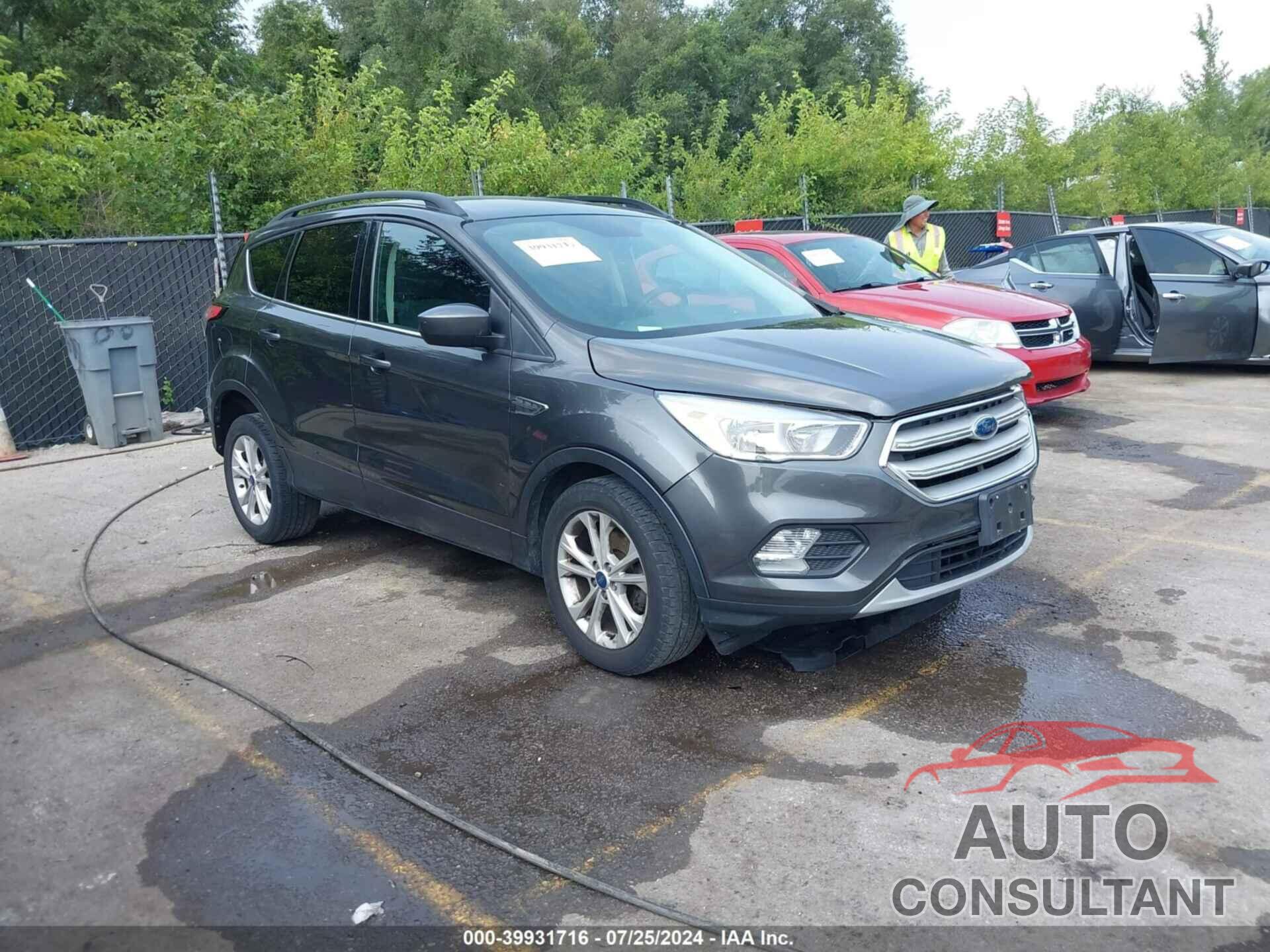 FORD ESCAPE 2018 - 1FMCU0GD7JUC40730