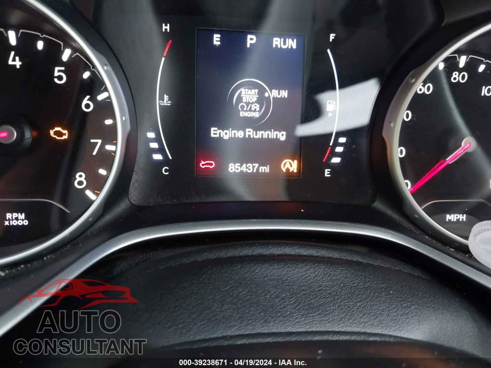 JEEP COMPASS 2018 - 3C4NJDBB9JT483677
