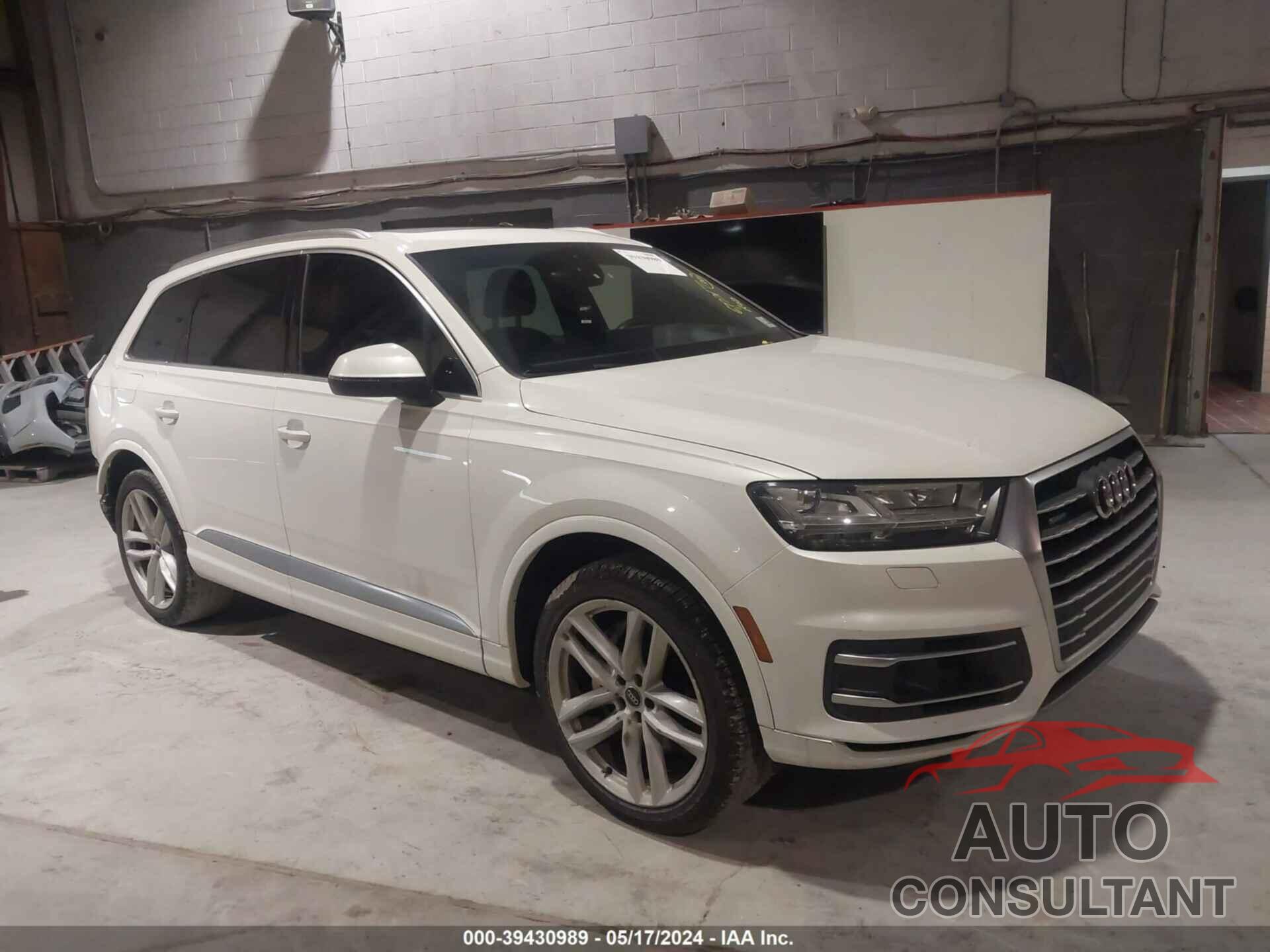 AUDI Q7 2017 - WA1VAAF70HD014461