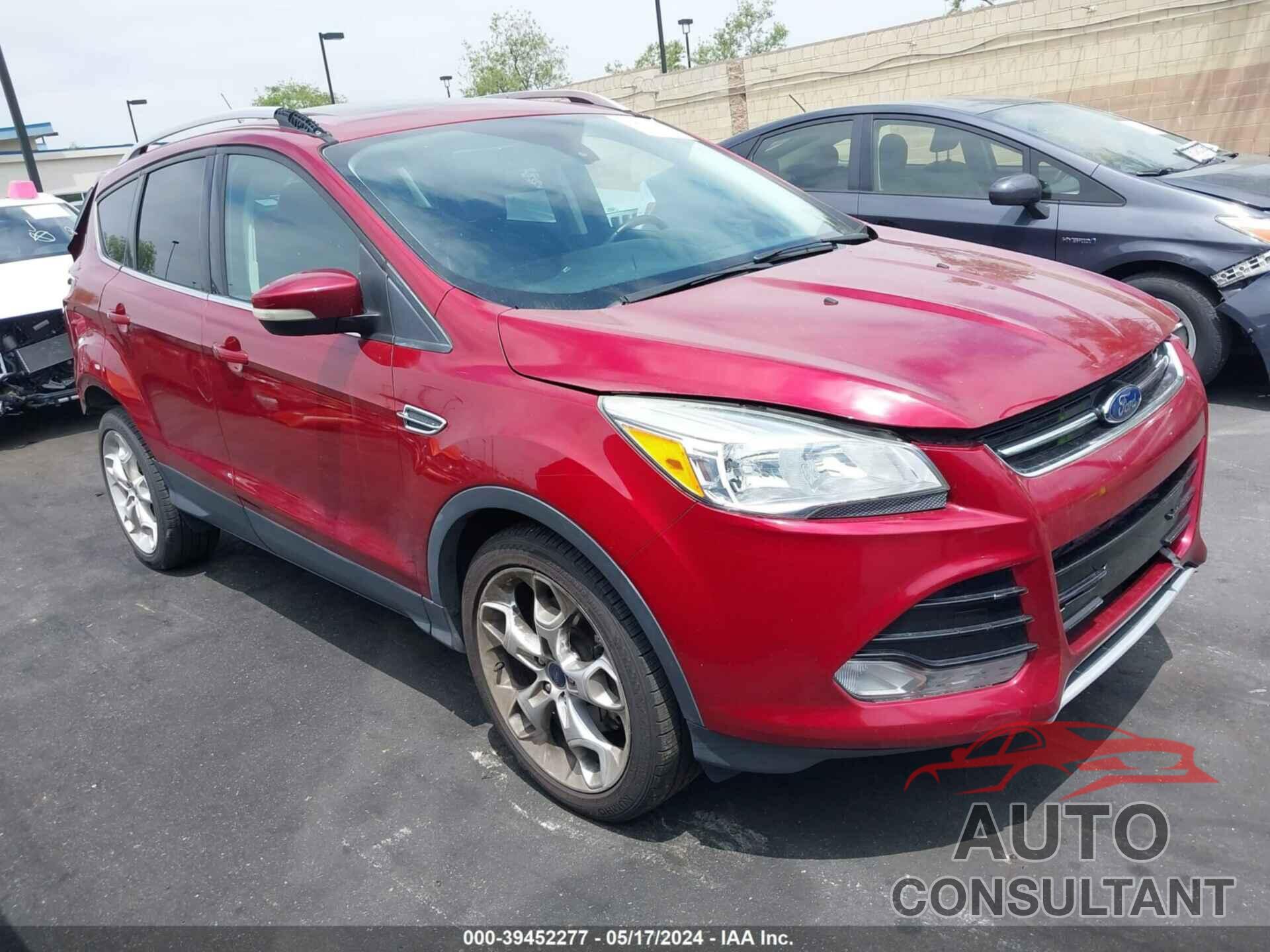 FORD ESCAPE 2016 - 1FMCU0J93GUB99722