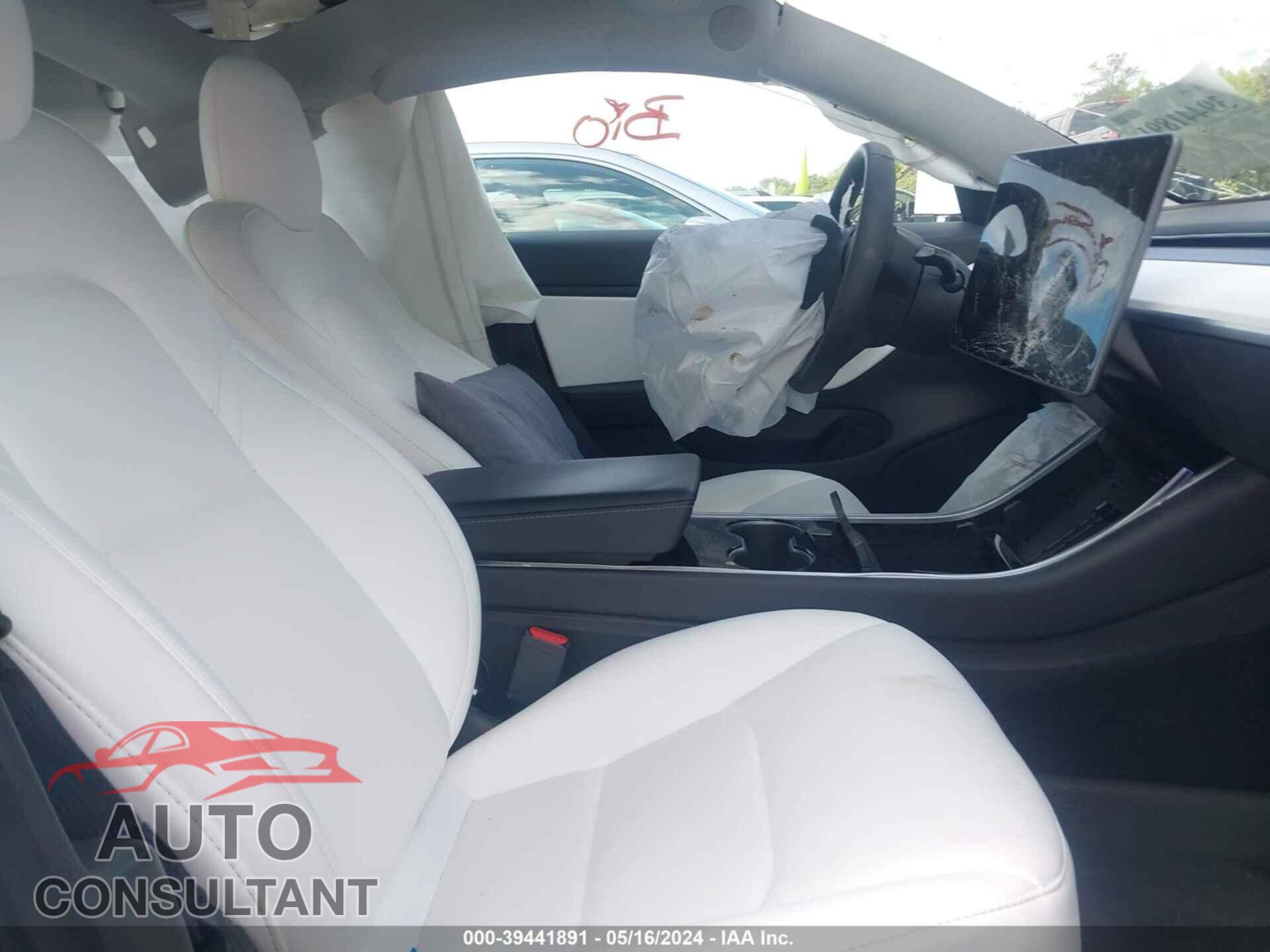 TESLA MODEL 3 2020 - 5YJ3E1EA2LF741021