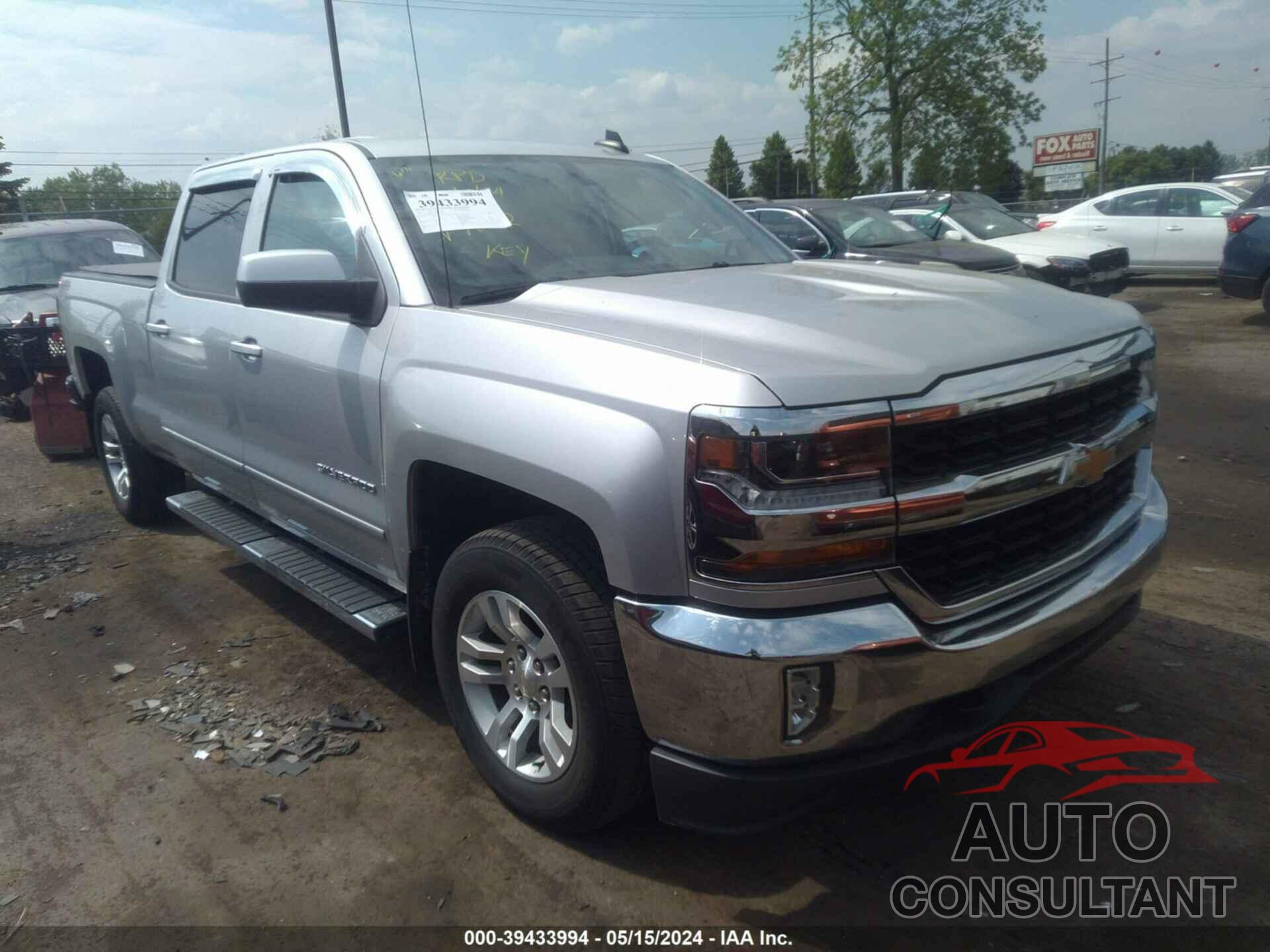 CHEVROLET SILVERADO 1500 2018 - 3GCUKREC9JG471032
