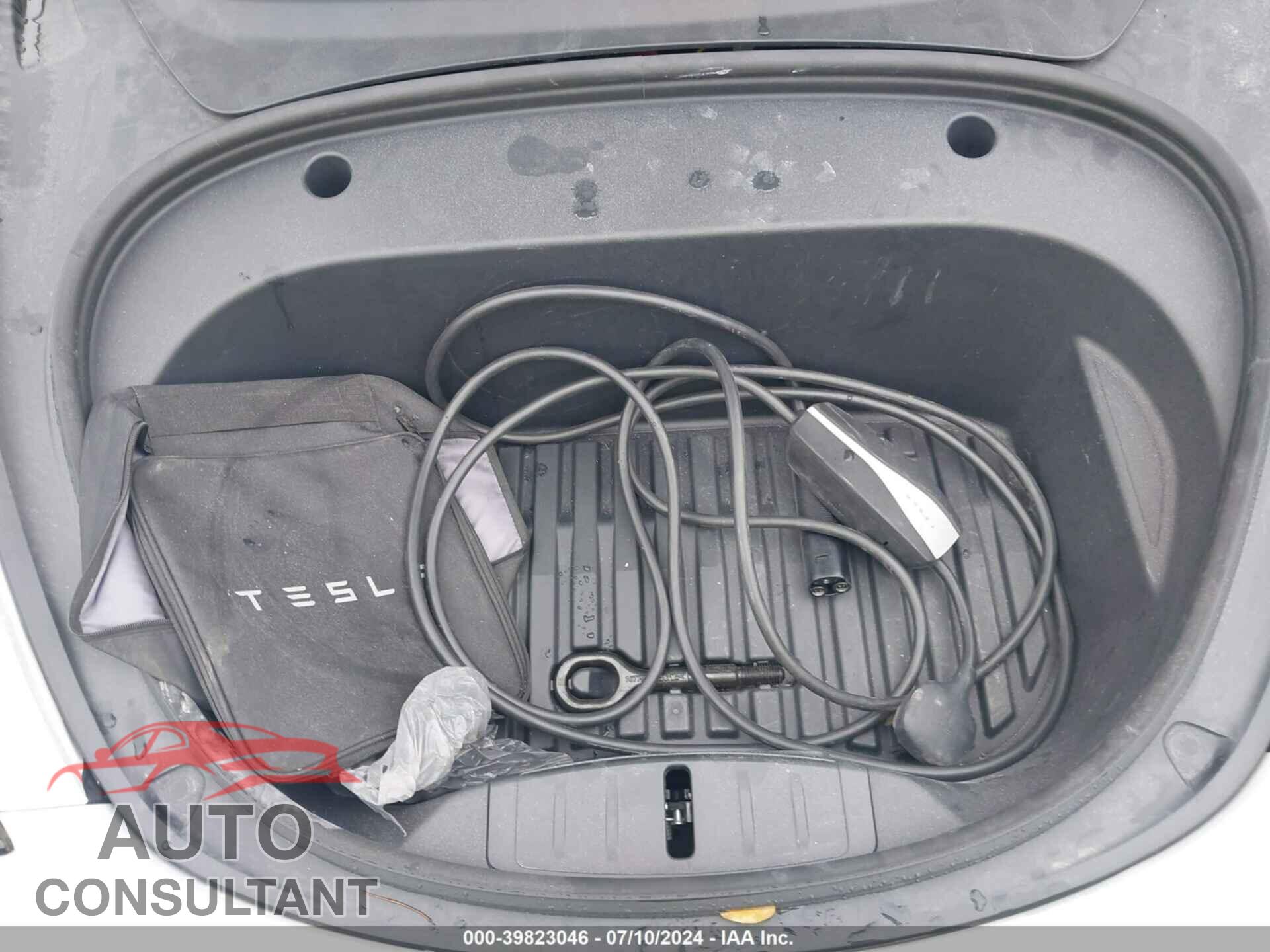 TESLA MODEL 3 2023 - 5YJ3E1EA5PF552868