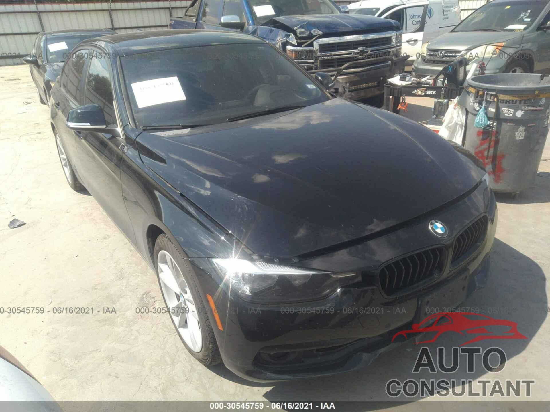 BMW 3 SERIES 2017 - WBA8A9C50HK620050