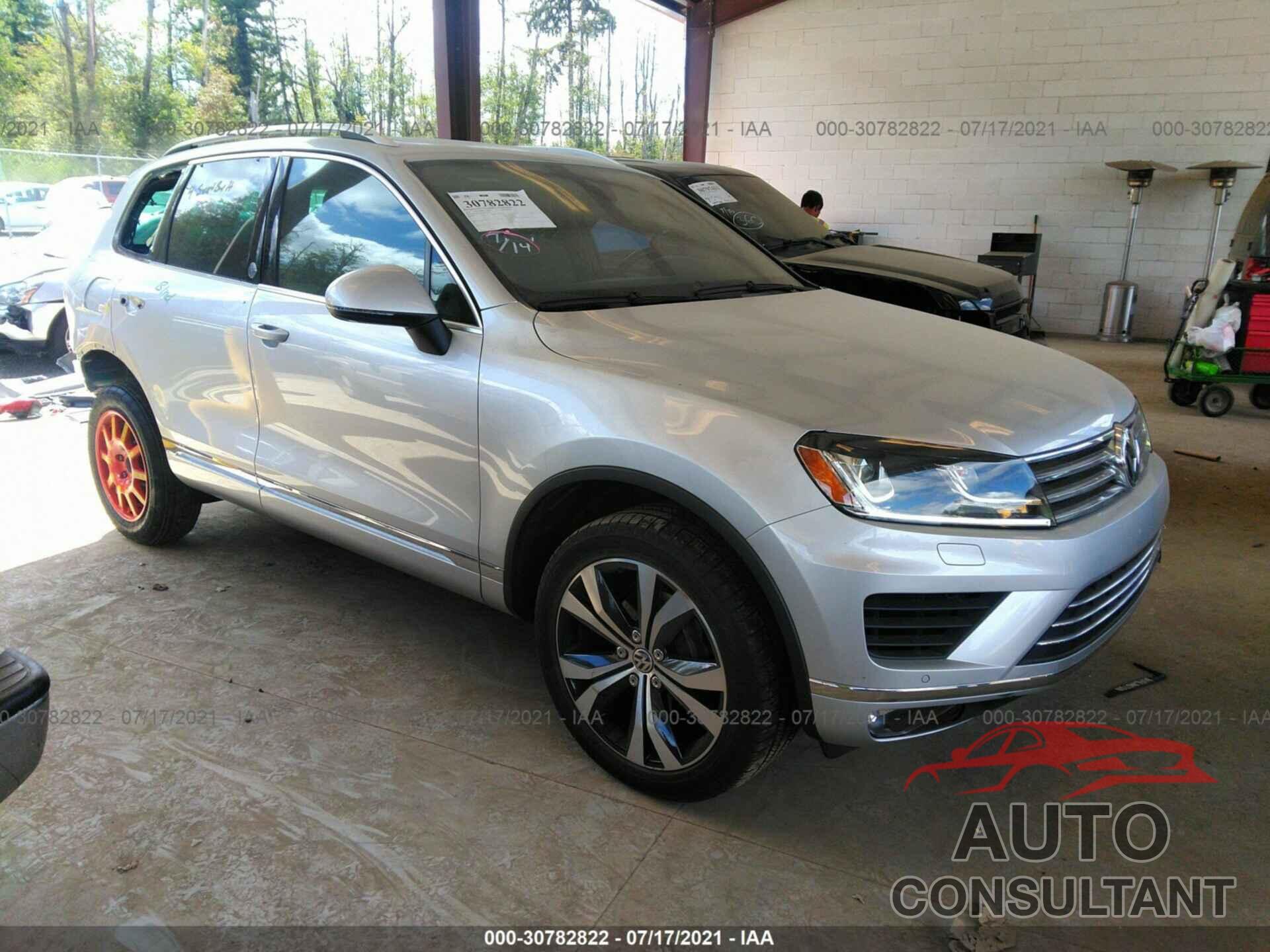 VOLKSWAGEN TOUAREG 2017 - WVGRF7BP3HD003371