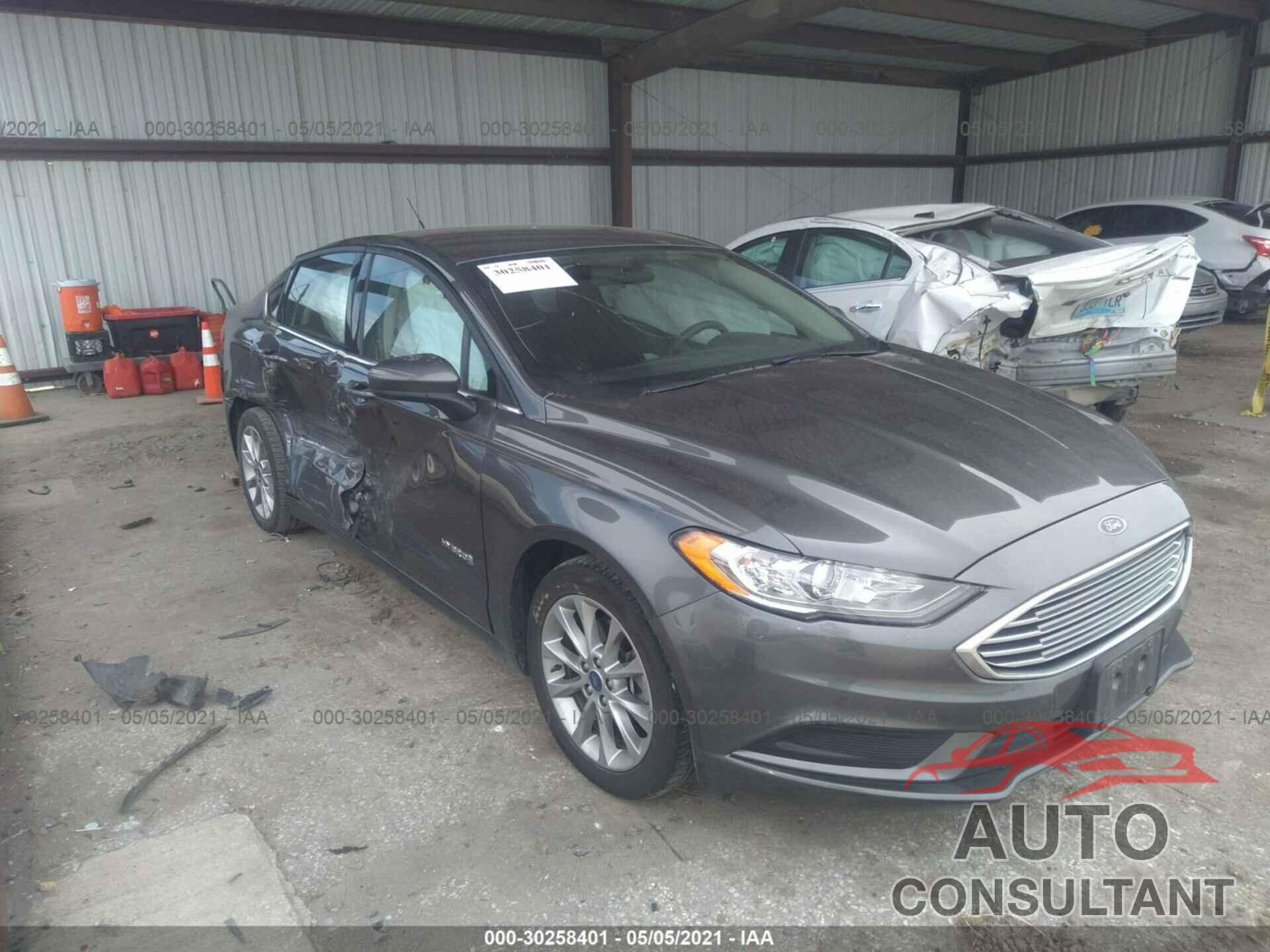 FORD FUSION 2017 - 3FA6P0LU0HR315287