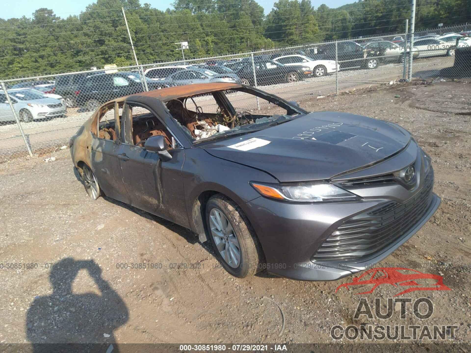 TOYOTA CAMRY 2020 - 4T1L11AK7LU892031