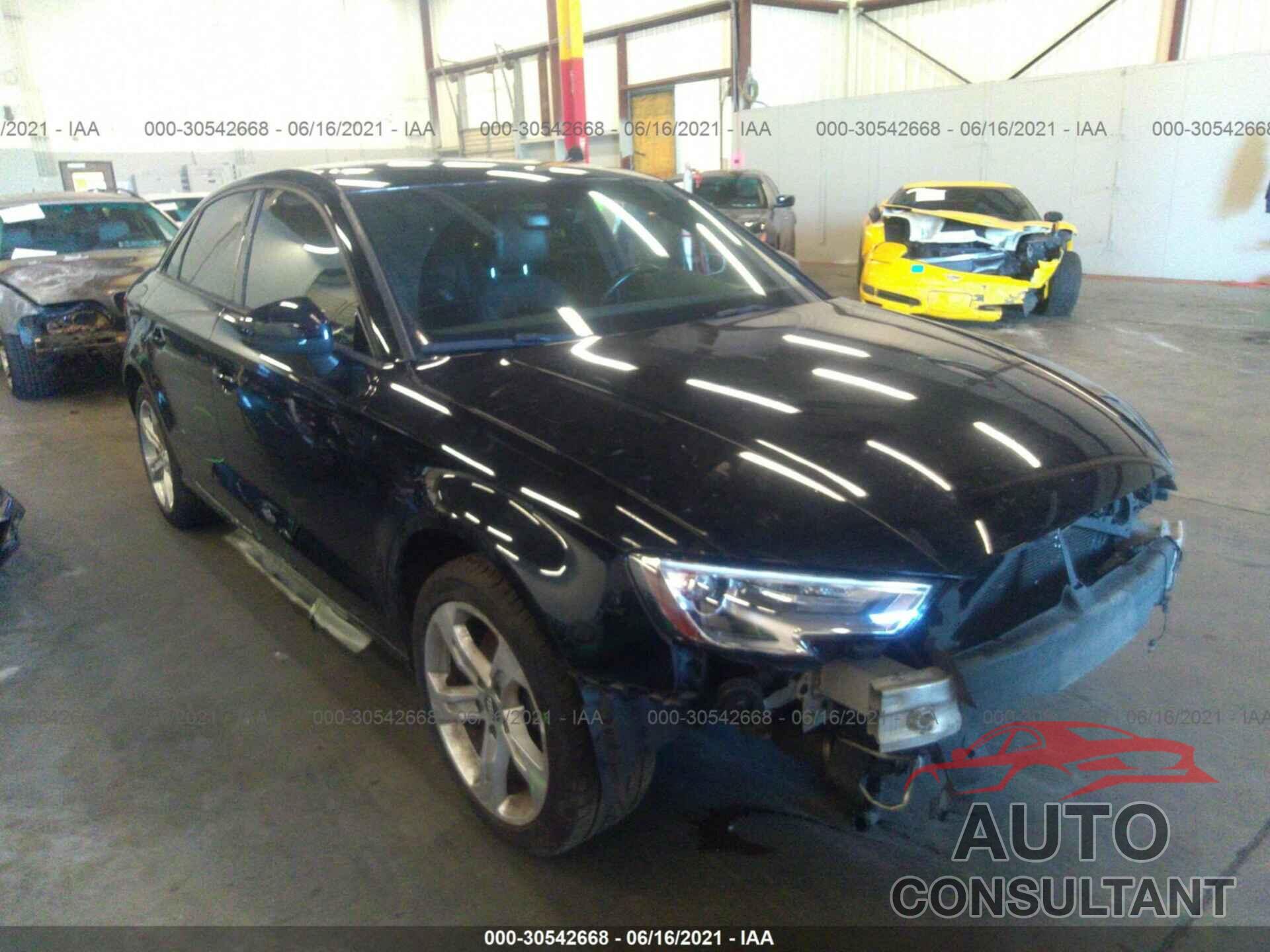 AUDI A3 SEDAN 2017 - WAUB8GFF6H1010721