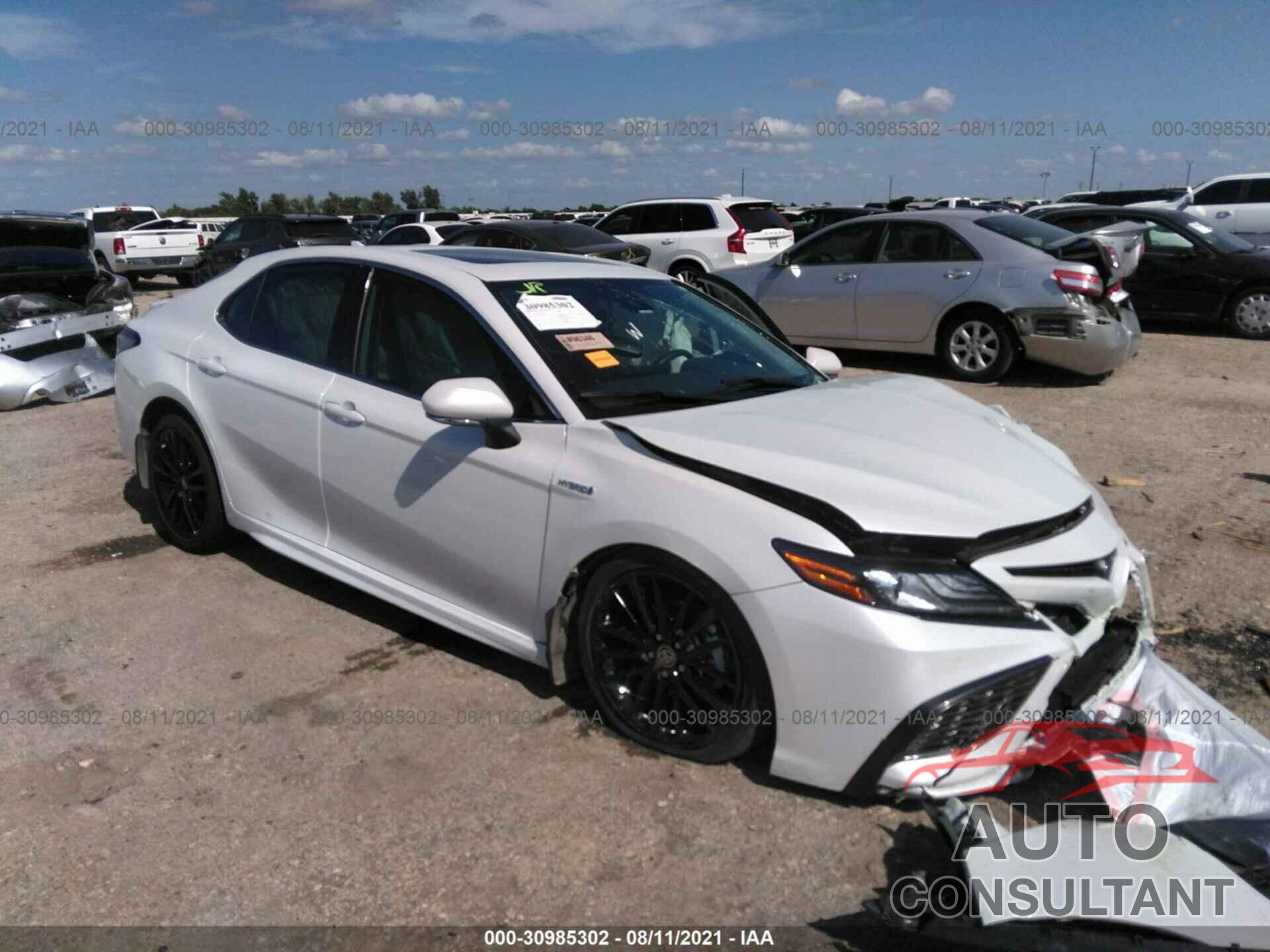 TOYOTA CAMRY 2021 - 4T1K31AK8MU023008