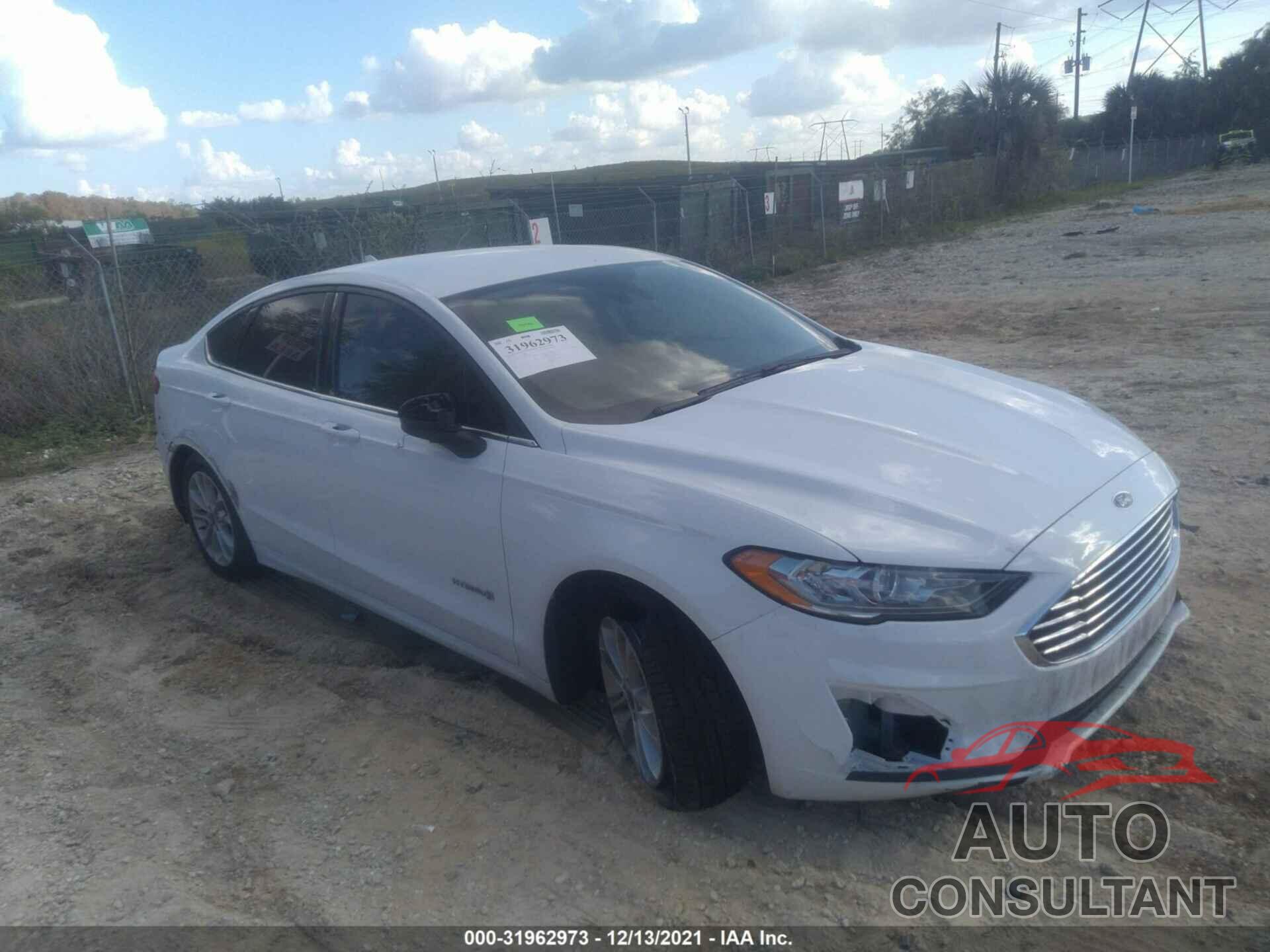 FORD FUSION HYBRID 2019 - 3FA6P0LU7KR187878