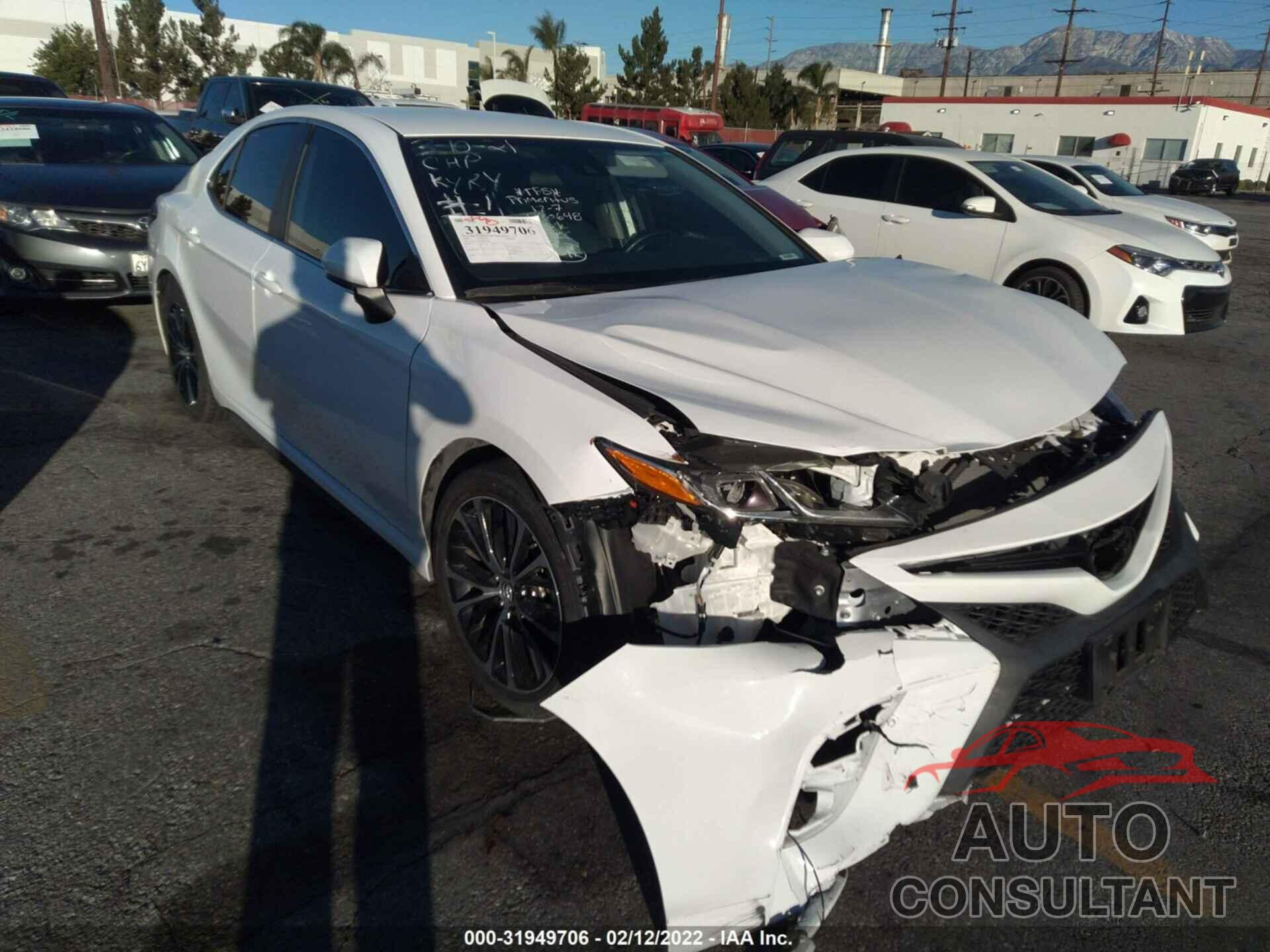 TOYOTA CAMRY 2019 - 4T1B11HK2KU830648