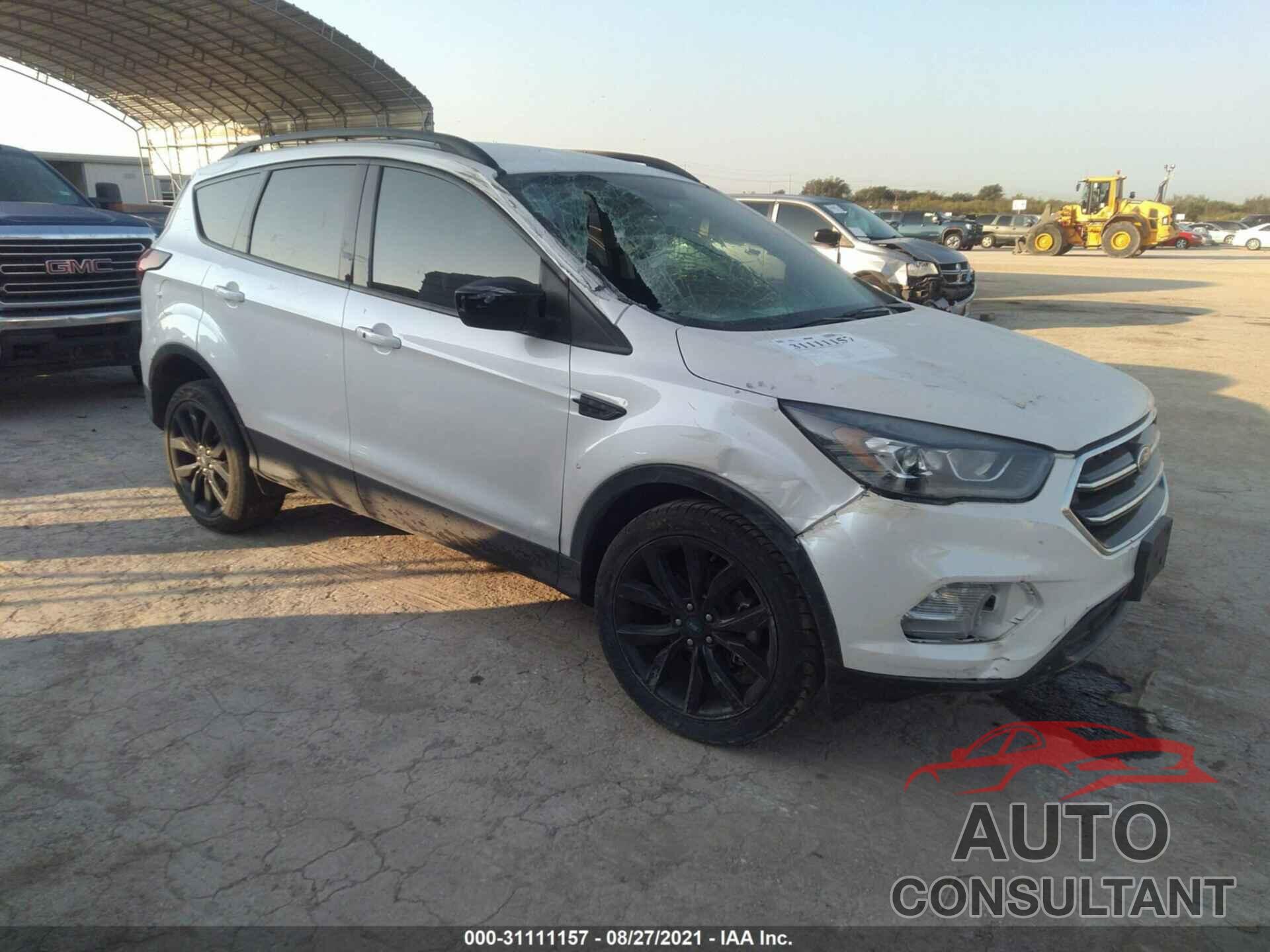 FORD ESCAPE 2019 - 1FMCU0GD9KUA53636
