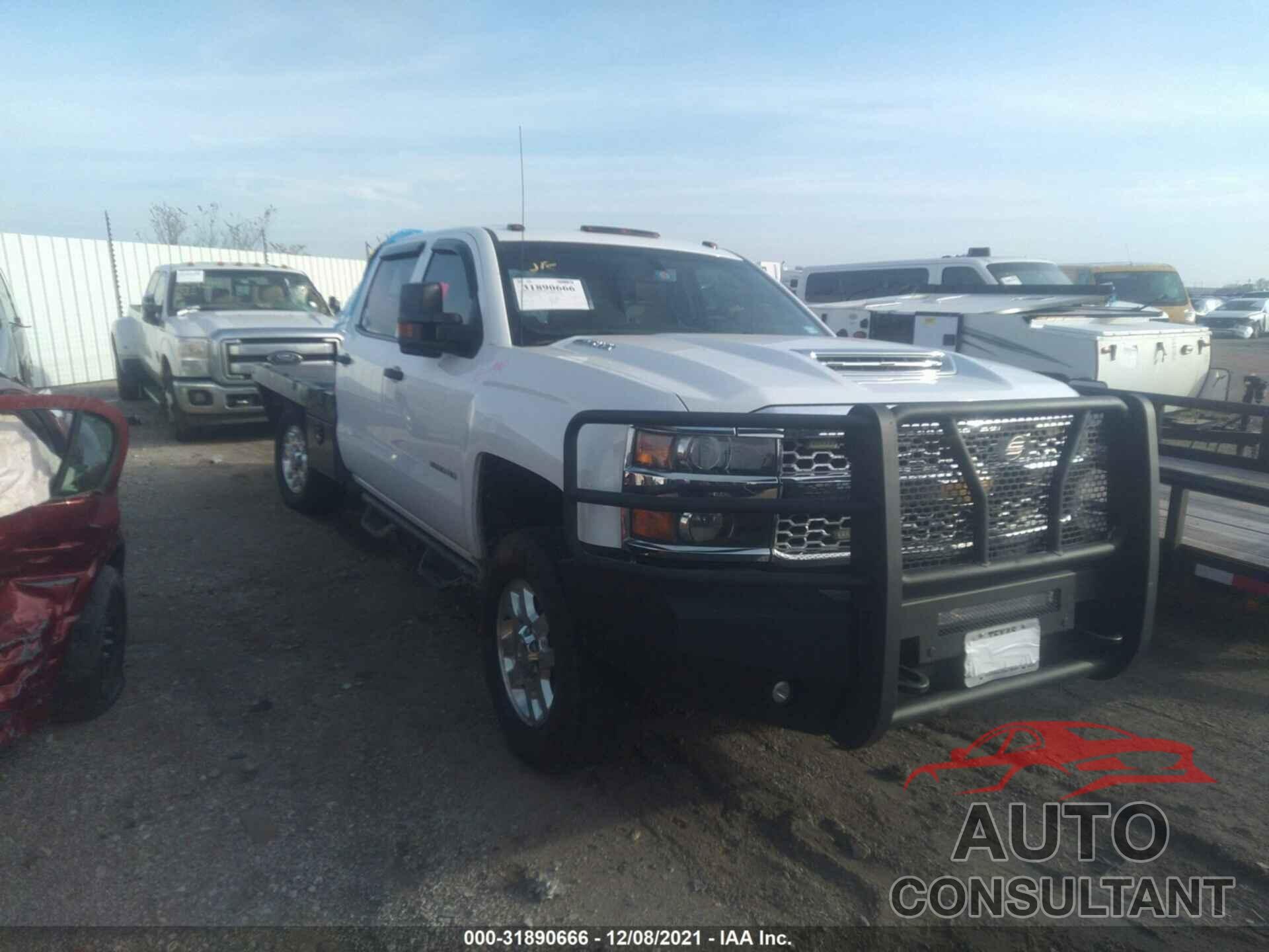 CHEVROLET SILVERADO 3500HD 2019 - 1GC4KVCY1KF165713