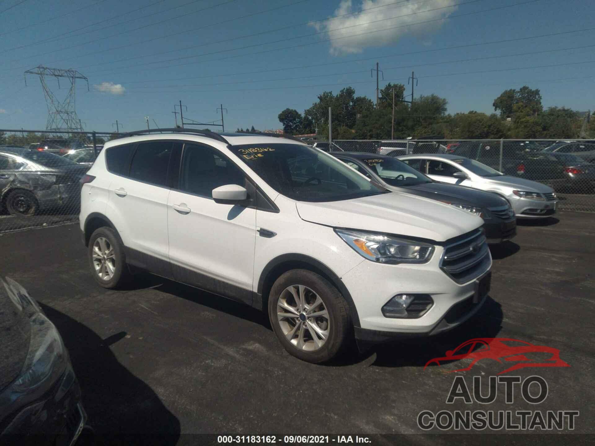 FORD ESCAPE 2017 - 1FMCU9G93HUA26036