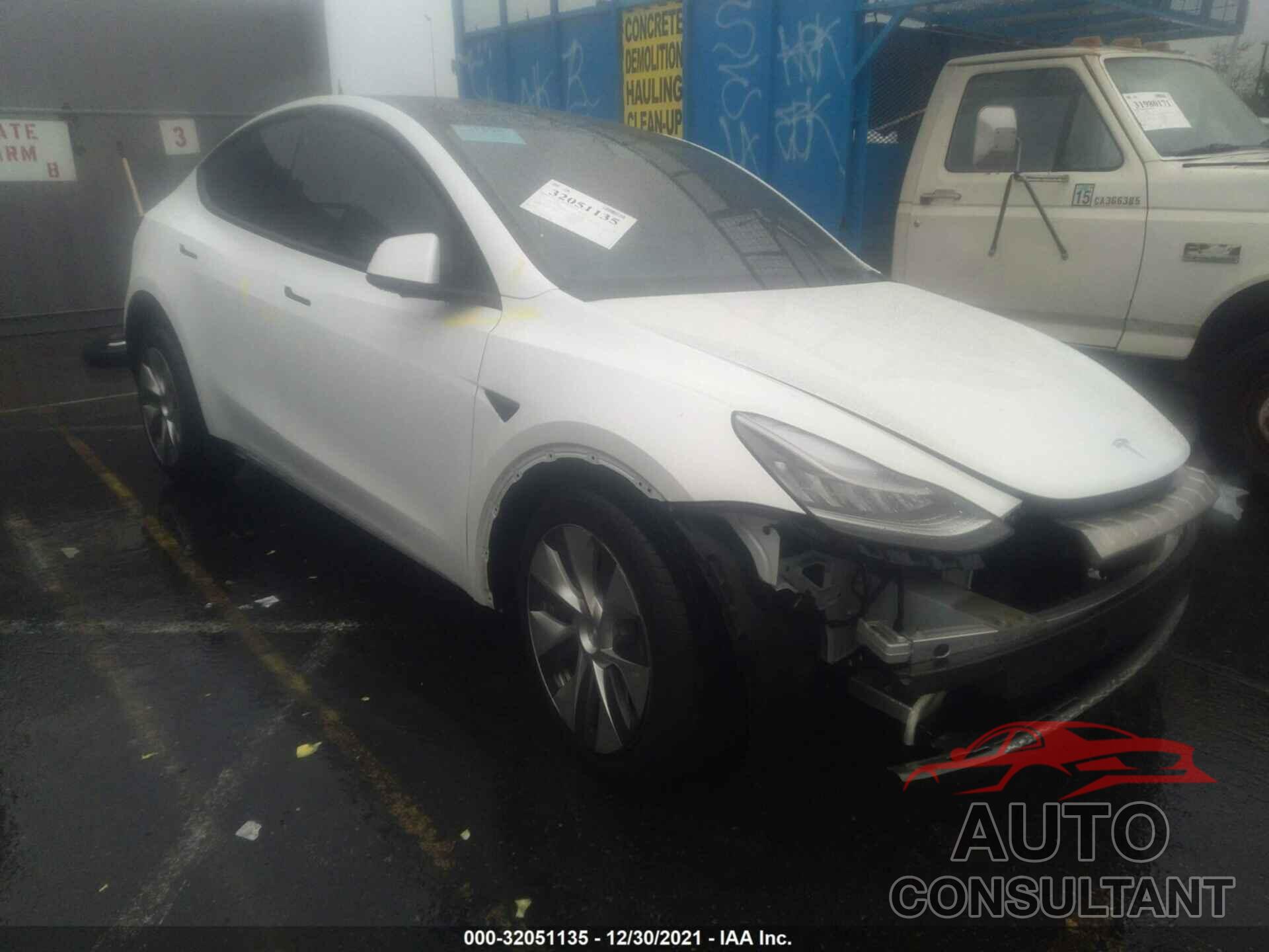 TESLA MODEL Y 2021 - 5YJYGDEE1MF088347