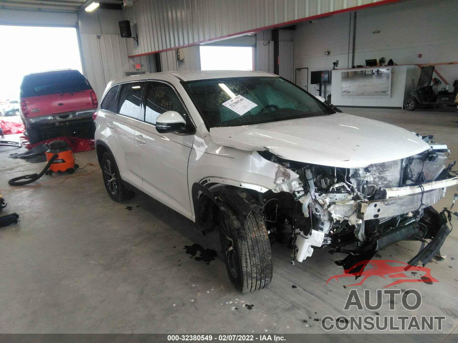 TOYOTA HIGHLANDER 2019 - 5TDZZRFH8KS326787
