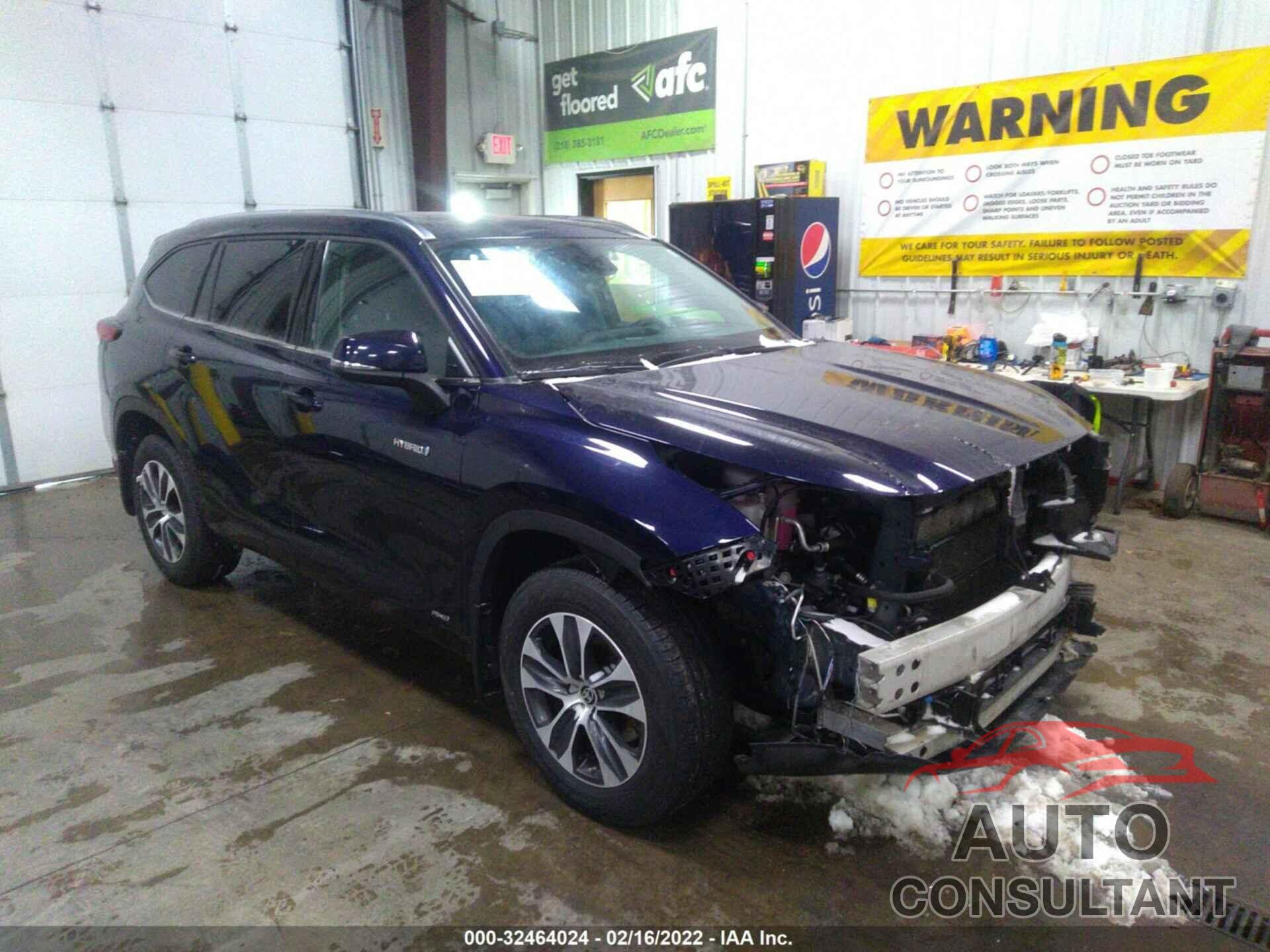 TOYOTA HIGHLANDER 2021 - 5TDGBRCHXMS033377