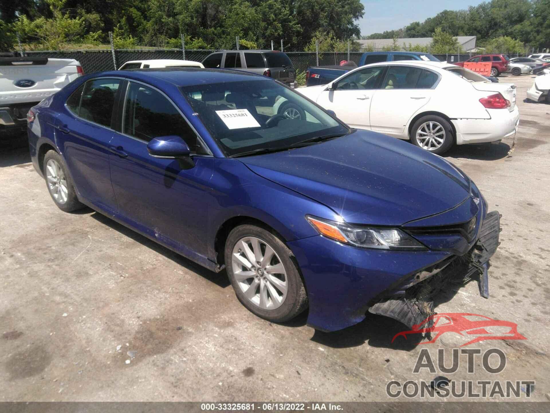 TOYOTA CAMRY 2018 - 4T1B11HK4JU568744