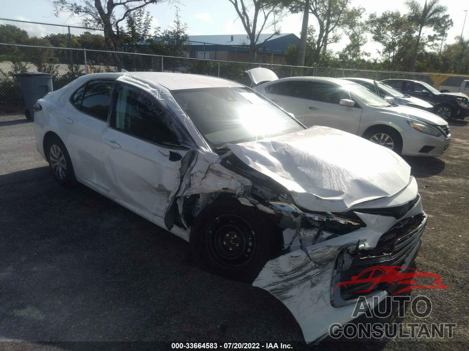 TOYOTA CAMRY 2022 - 4T1C31AK1NU038391
