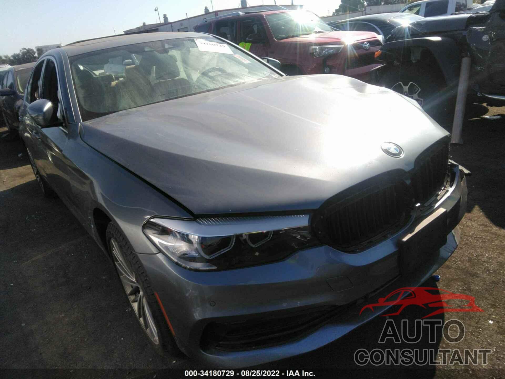 BMW 5 SERIES 2019 - WBAJA9C58KB392856