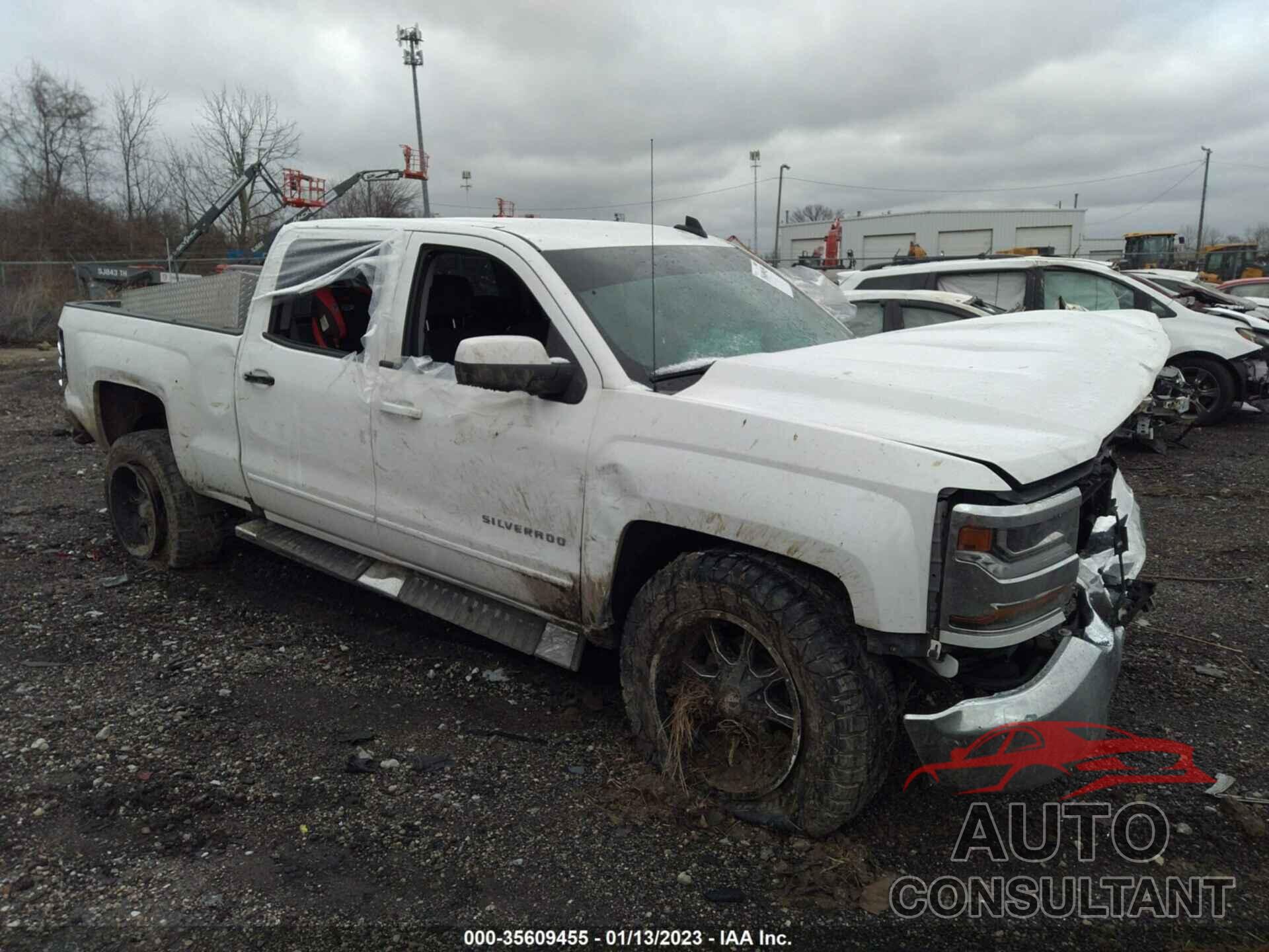 CHEVROLET SILVERADO 1500 2018 - 3GCUKREC7JG399991