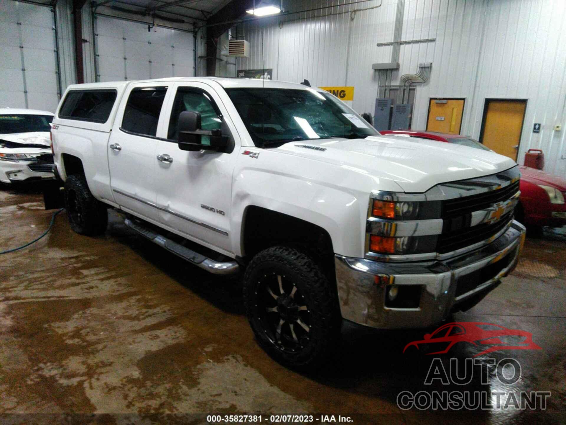 CHEVROLET SILVERADO 2500HD 2015 - 1GC1KWE82FF170527