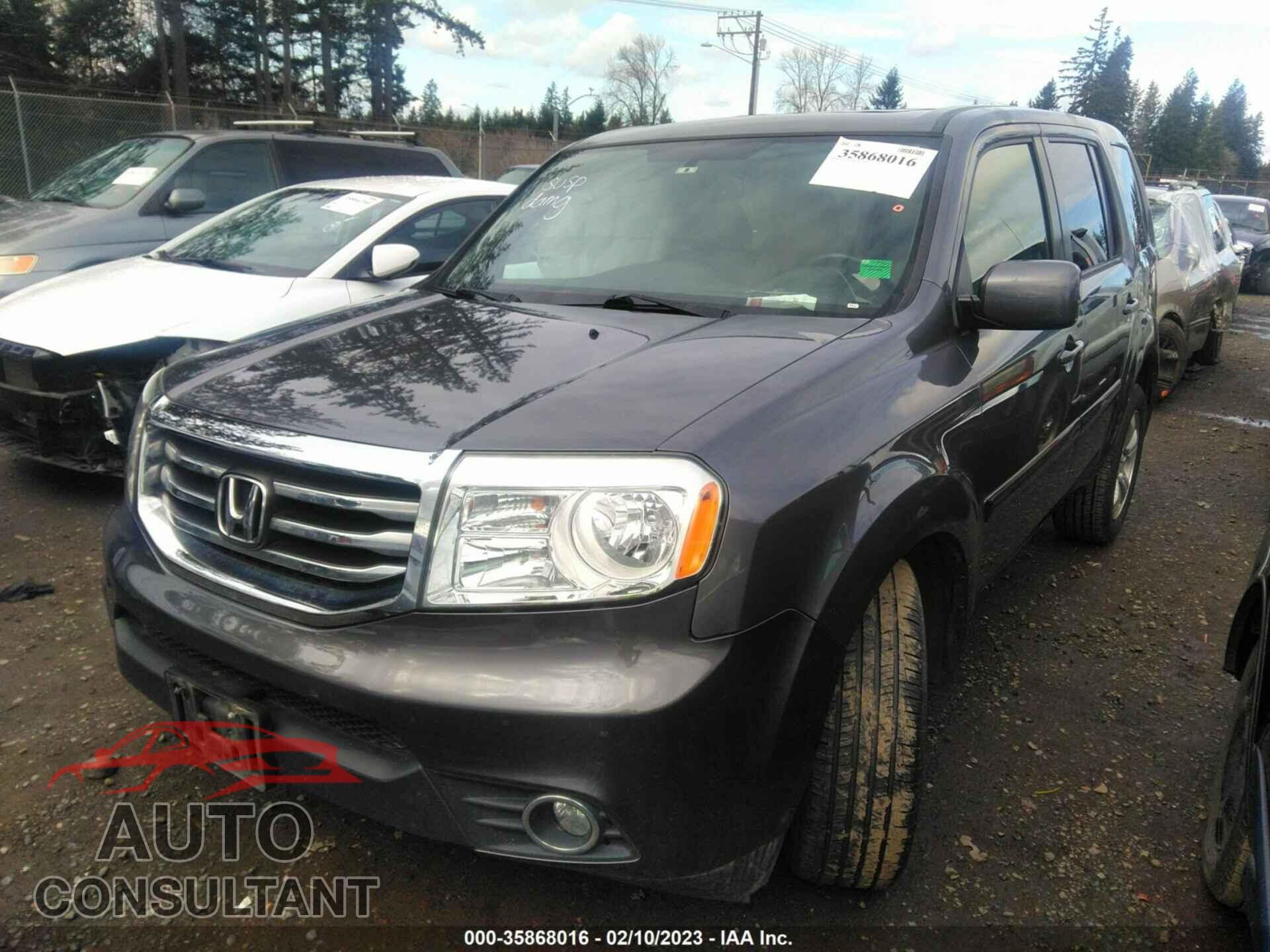 HONDA PILOT 2015 - 5FNYF4H51FB070447