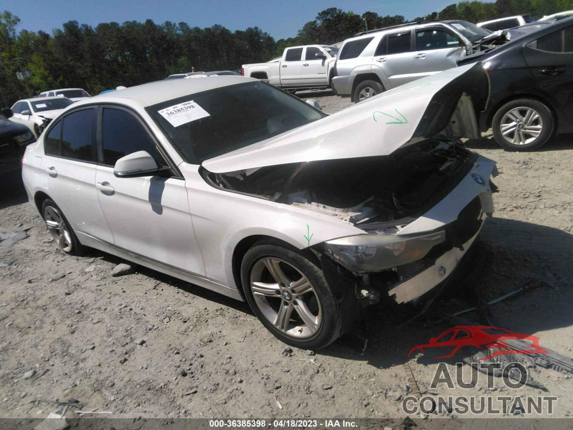 BMW 3 SERIES 2015 - WBA3B1G51FNT02842