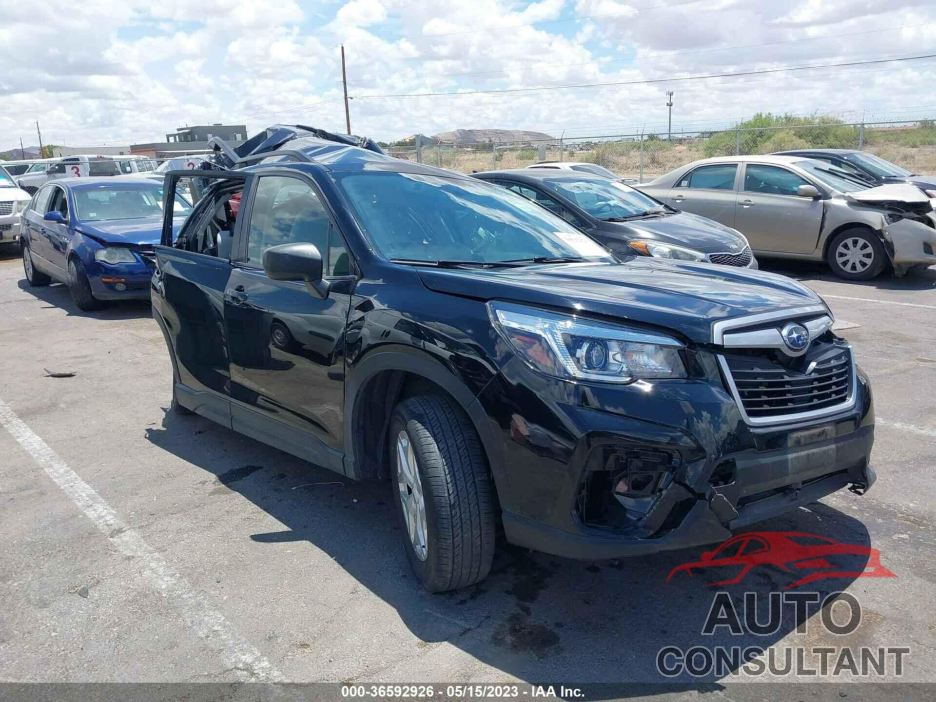 SUBARU FORESTER 2019 - JF2SKACC8KH499585