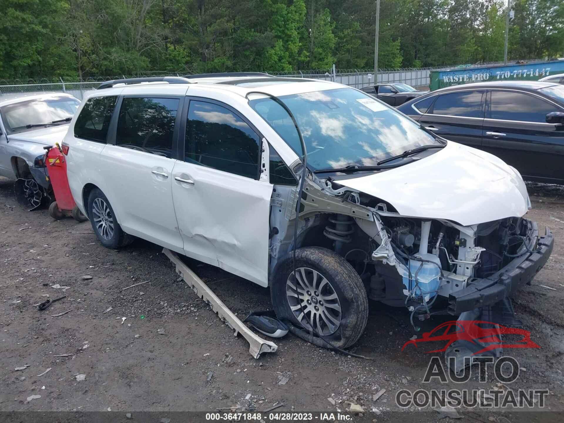 TOYOTA SIENNA 2018 - 5TDYZ3DC7JS946612