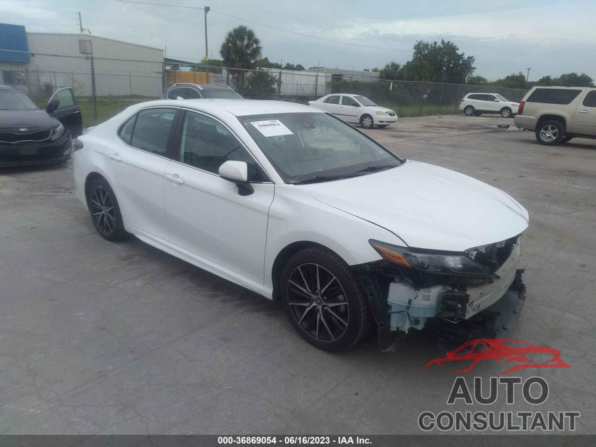TOYOTA CAMRY 2021 - 4T1G11AK8MU525111